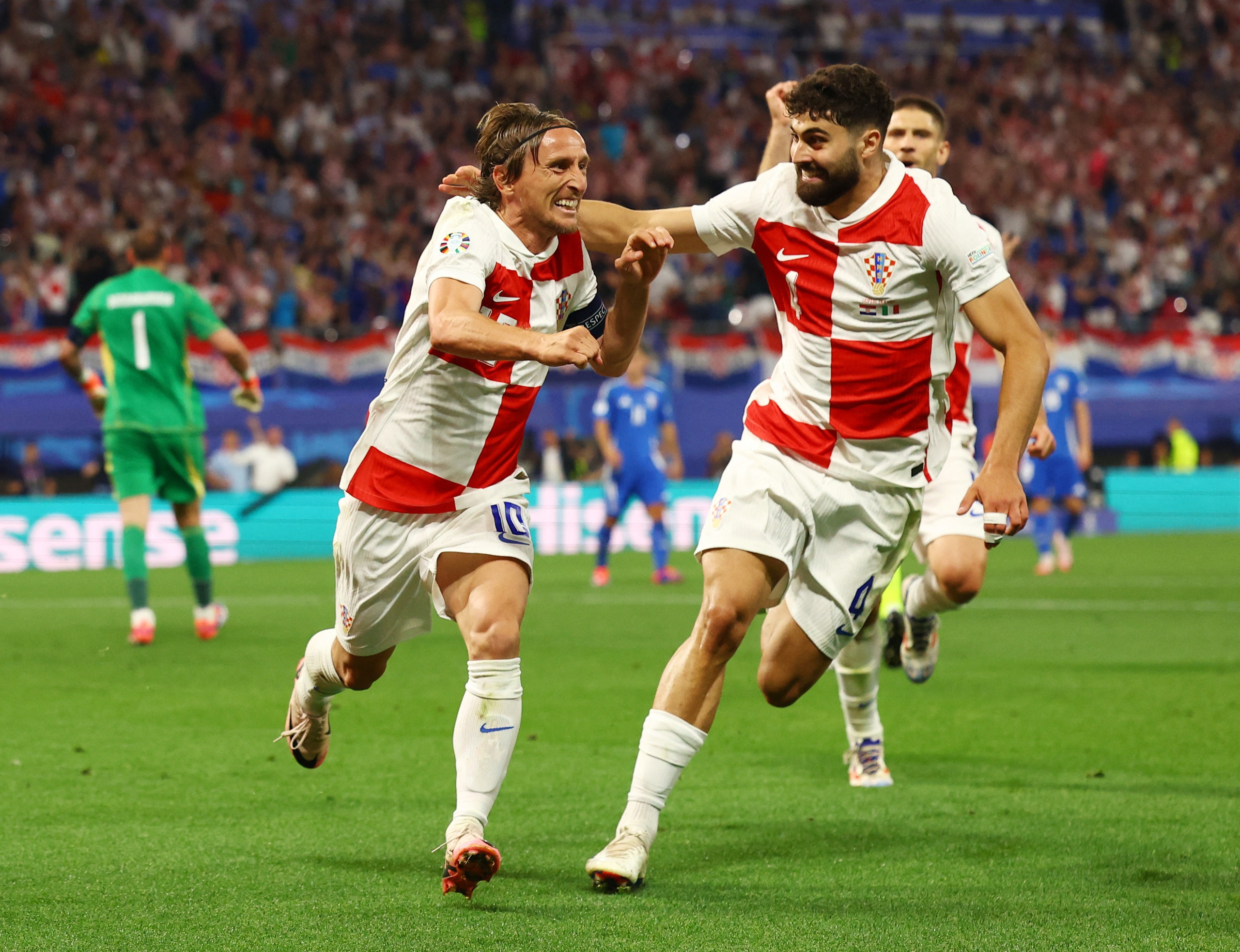 Luka Modric kh&ocirc;ng giải nghệ d&ugrave; Croatia bị loại khỏi Euro 2024- Ảnh 5.