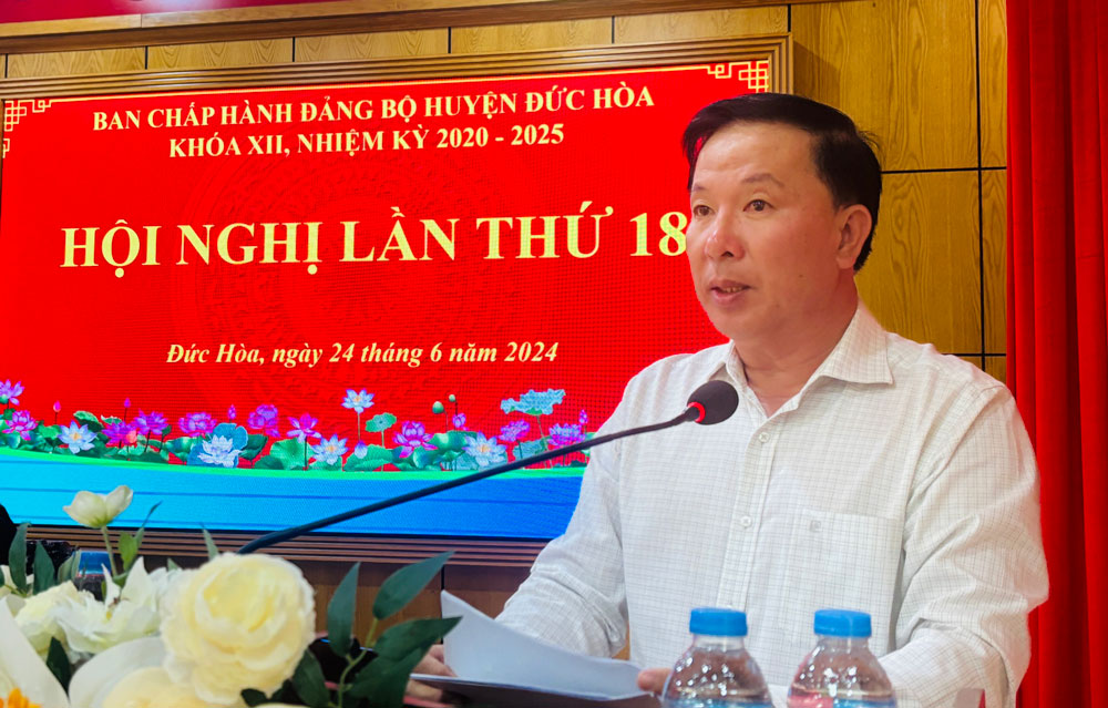 Long An: Chỉ định nhiều c&aacute;n bộ tham gia Ban Chấp h&agrave;nh Đảng bộ huyện Đức H&ograve;a- Ảnh 2.