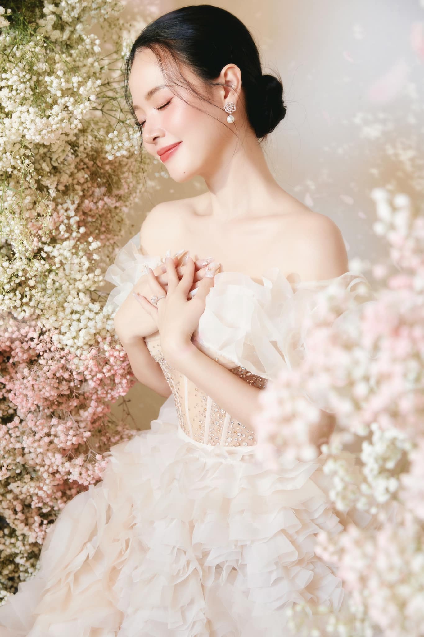 Mỹ nh&acirc;n Midu 