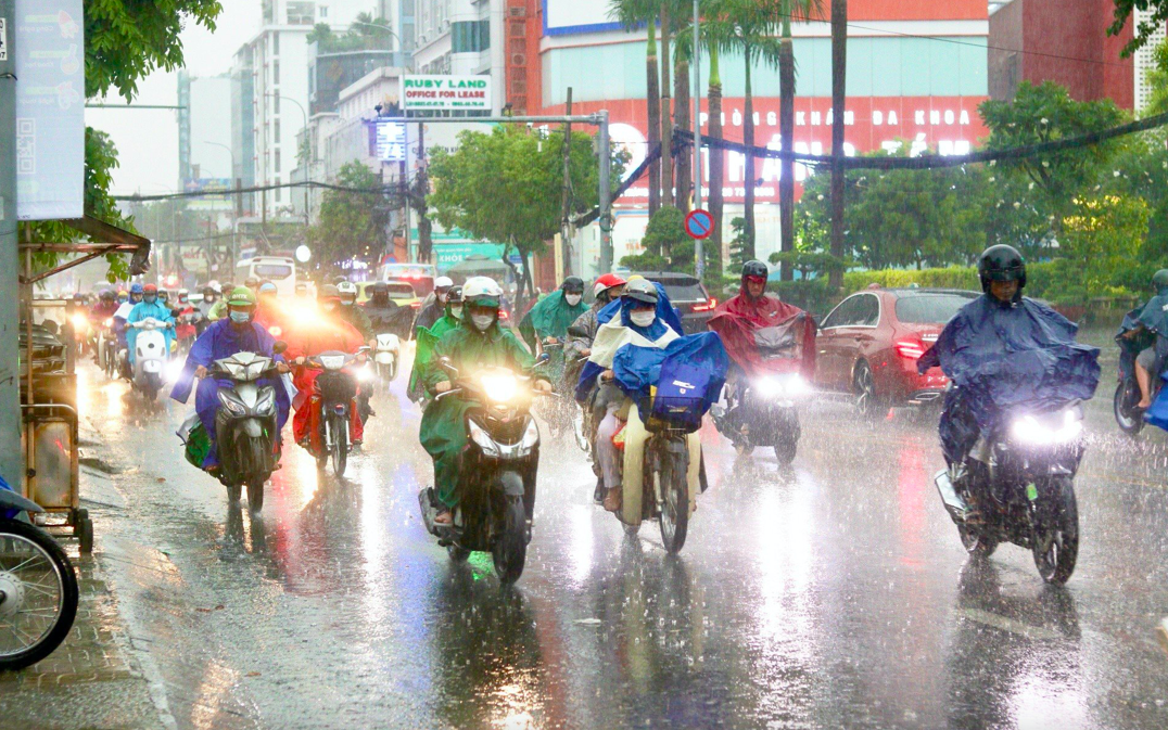 Hôm nay 26-6, mưa to xuất hiện ở TP HCM và Nam Bộ về chiều, tối và đêm