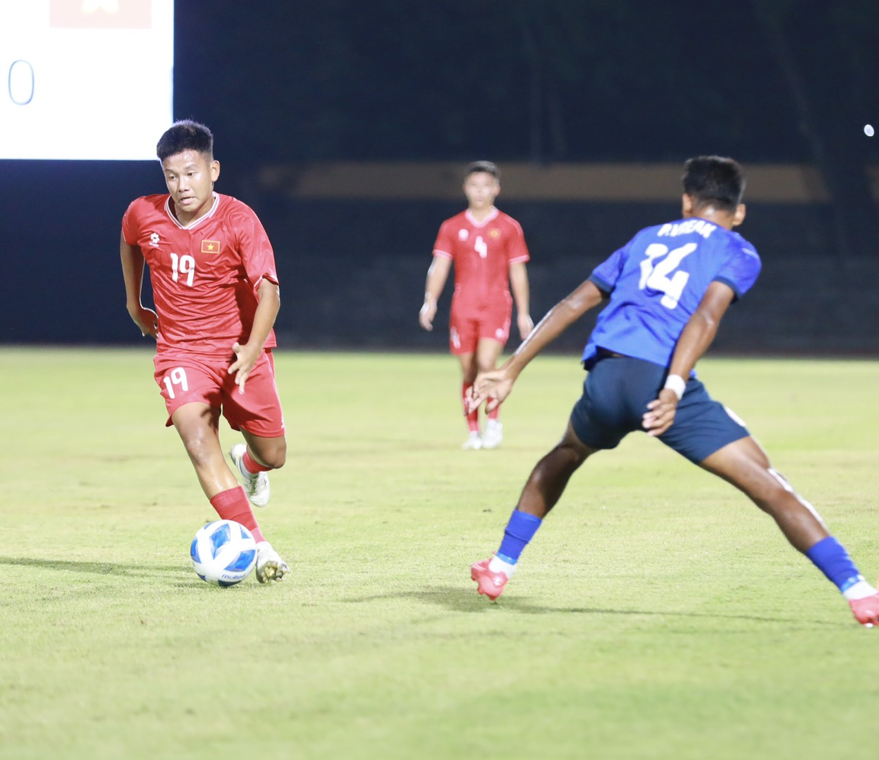 U16 Việt Nam bị U16 Campuchia cầm chân- Ảnh 1.