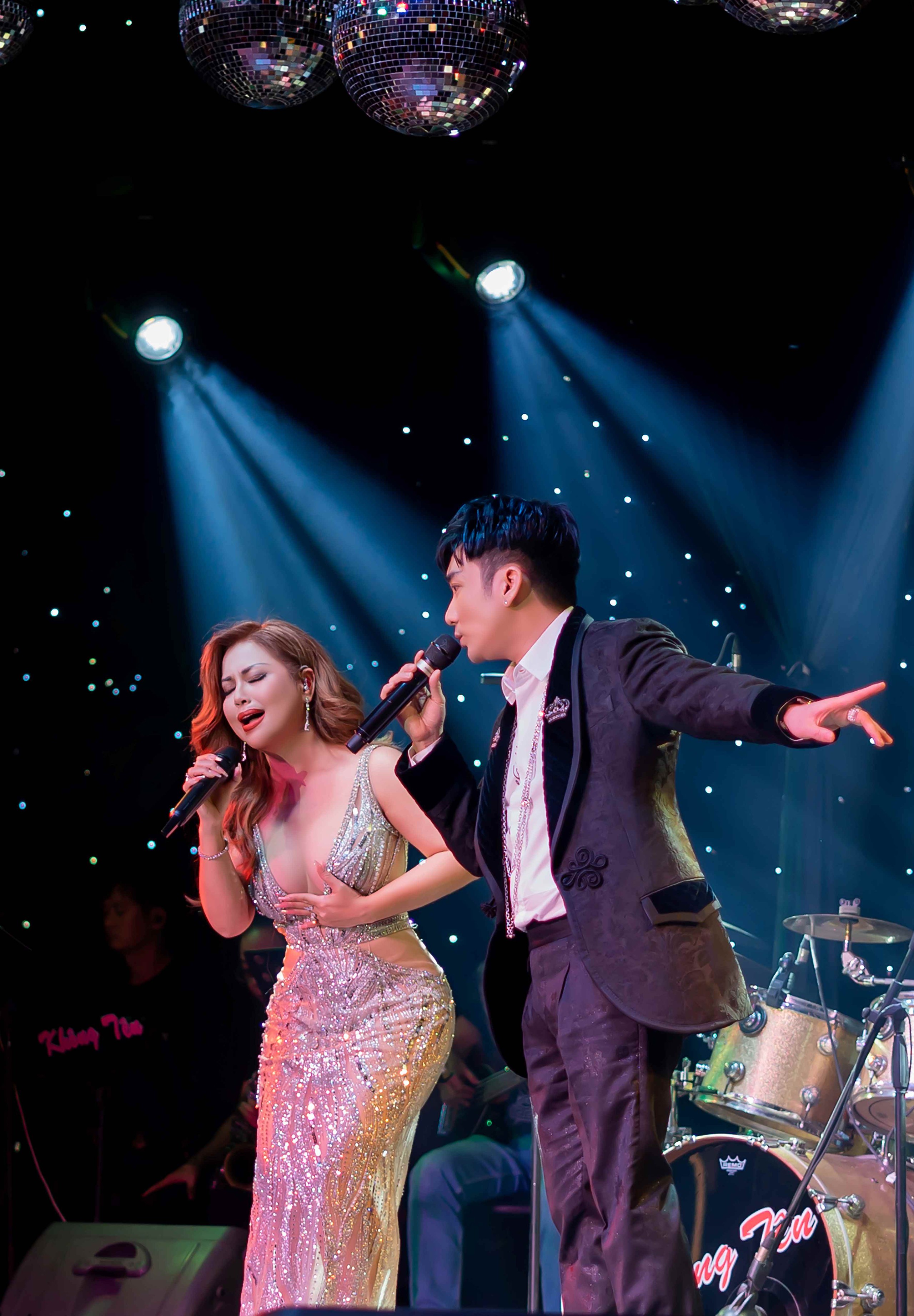 Minh Tuyết kh&ocirc;ng sợ chồng ghen khi "t&igrave;nh tứ" b&ecirc;n Quang H&agrave;

- Ảnh 1.