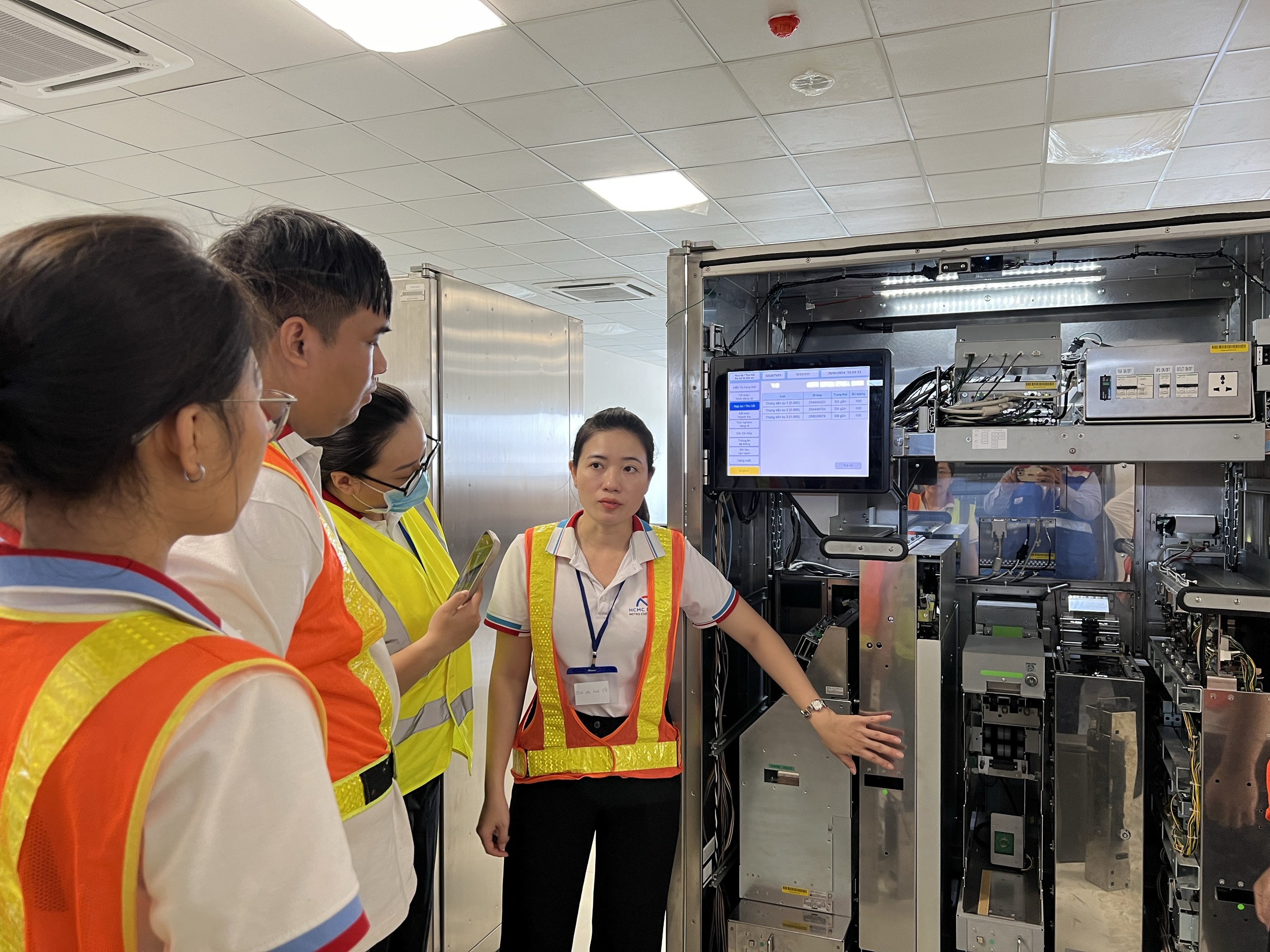 Ph&aacute;t h&agrave;nh 600.000 thẻ đi t&agrave;u metro số 1 khi khai th&aacute;c thương mại- Ảnh 3.