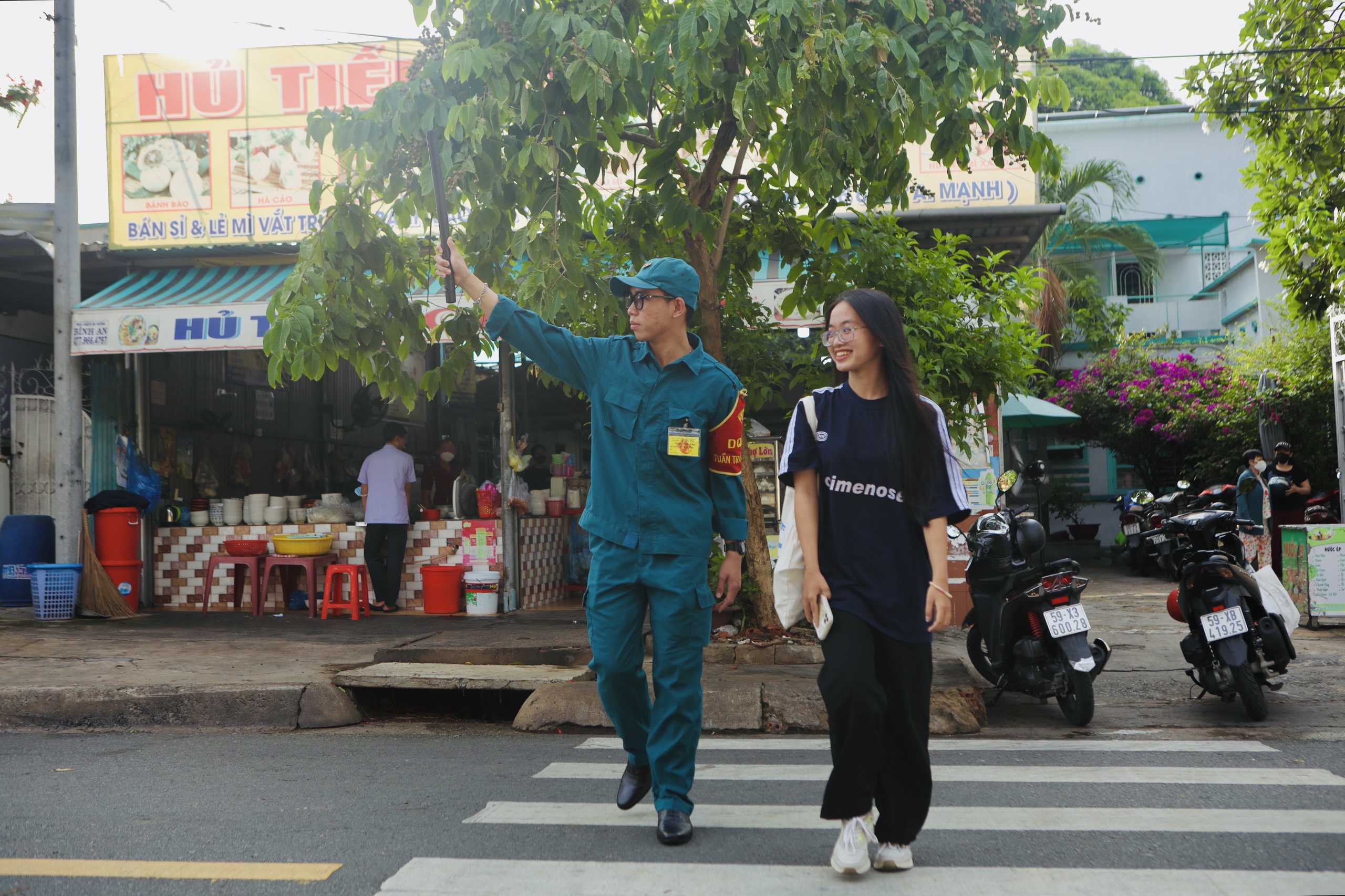 CSGT TP HCM và những việc làm ý nghĩa sáng 27-6- Ảnh 4.