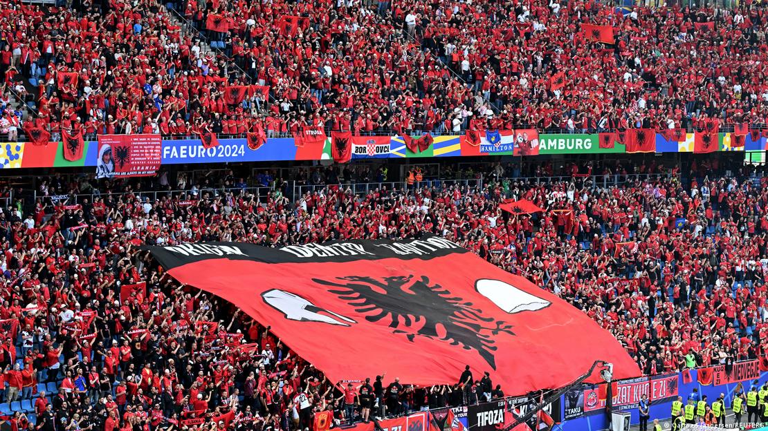 Những bài hit của cổ động viên tại Euro 2024- Ảnh 4.