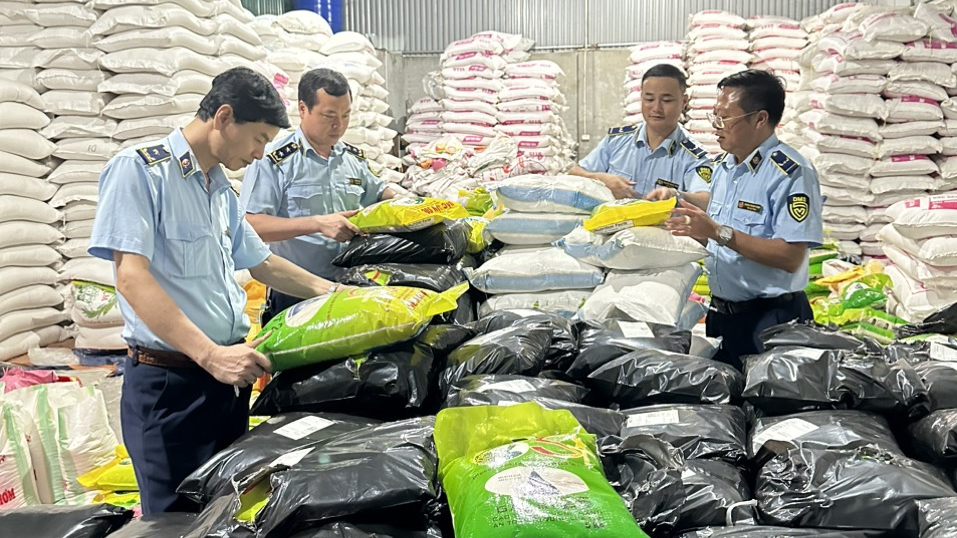 Giả mạo thương hiệu gạo ST25 b&aacute;n tr&ecirc;n s&agrave;n Shopee với gi&aacute; rẻ bất ngờ- Ảnh 2.