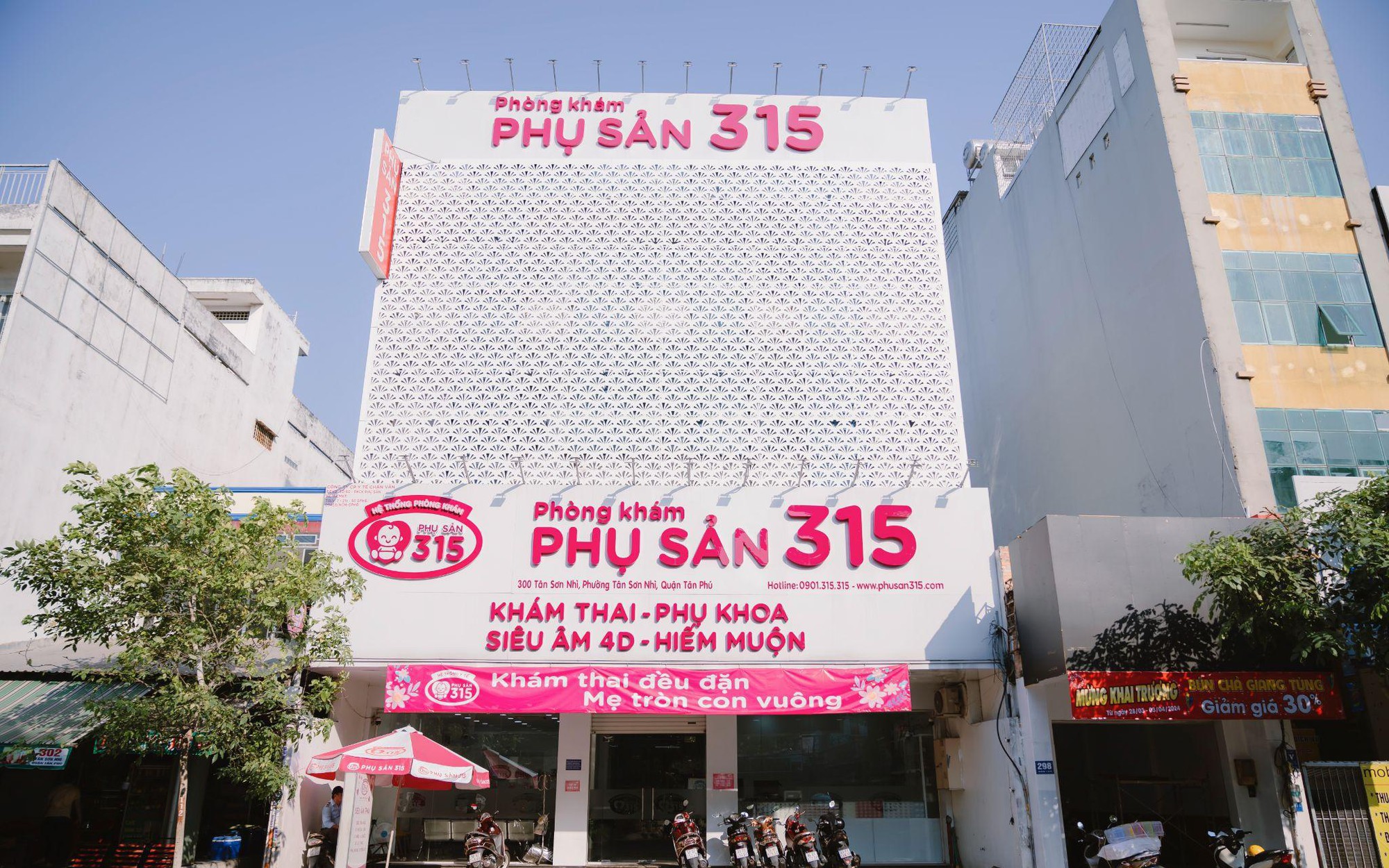 Vì sao không nên tự mua thuốc chữa trị phụ khoa?
