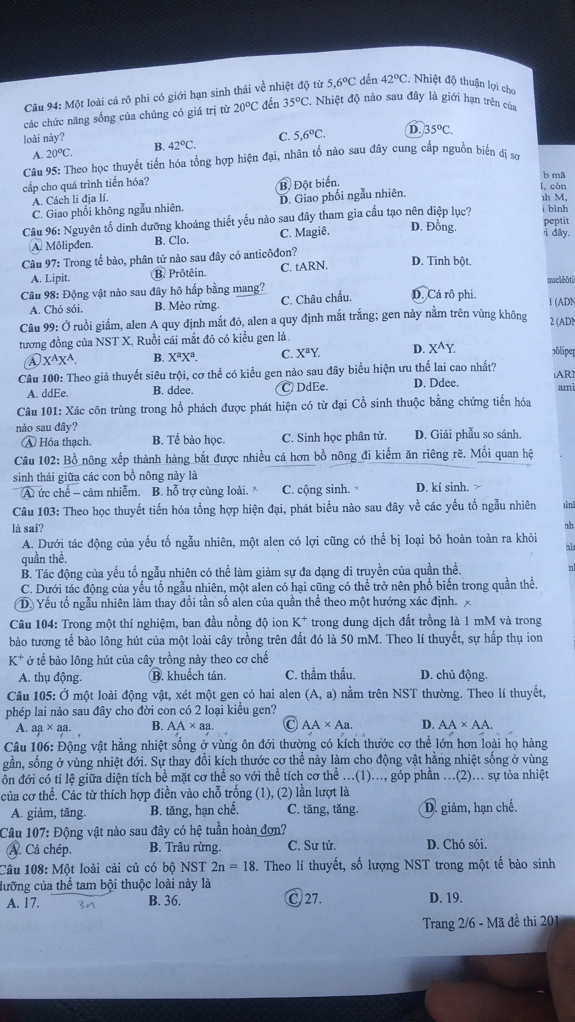 Thi tốt nghiệp THPT: Chi tiết đề thi tổ hợp, xem gợi &yacute; giải đề- Ảnh 10.
