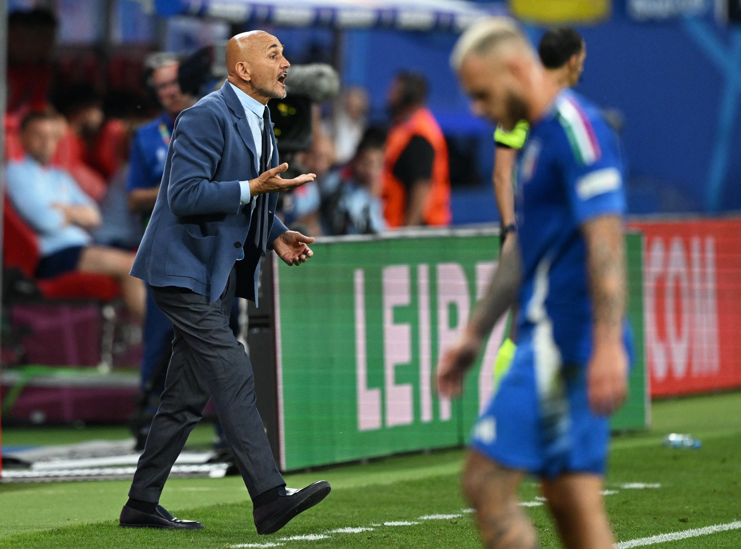 Cựu sao Arsenal: Thụy Sĩ cần được t&ocirc;n trọng sau v&ograve;ng bảng Euro 2024- Ảnh 4.