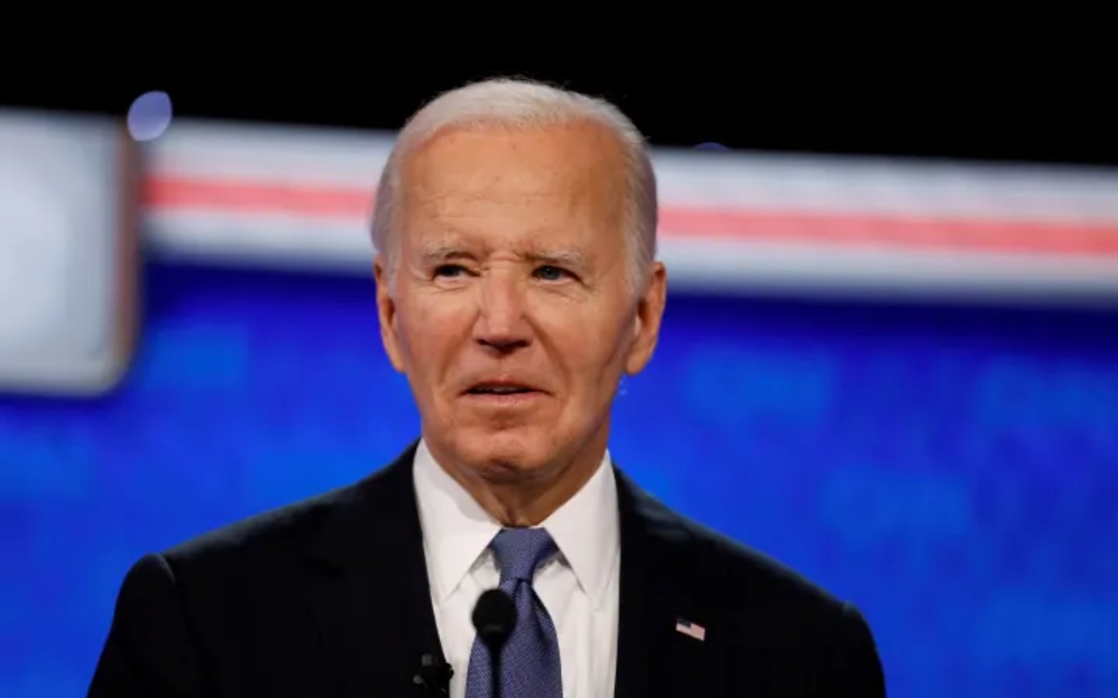 Thế khó của Đảng Dân chủ sau màn tranh luận của Tổng thống Biden
