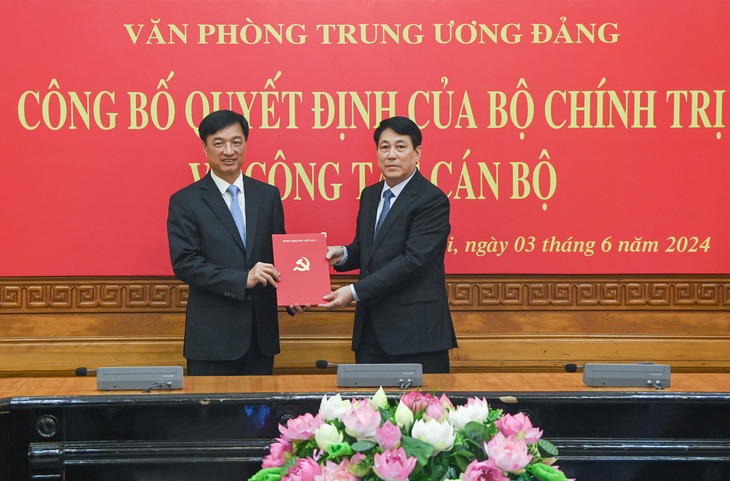 Thượng tướng Nguyễn Duy Ngọc l&agrave;m Ch&aacute;nh Văn ph&ograve;ng Trung ương Đảng- Ảnh 1.