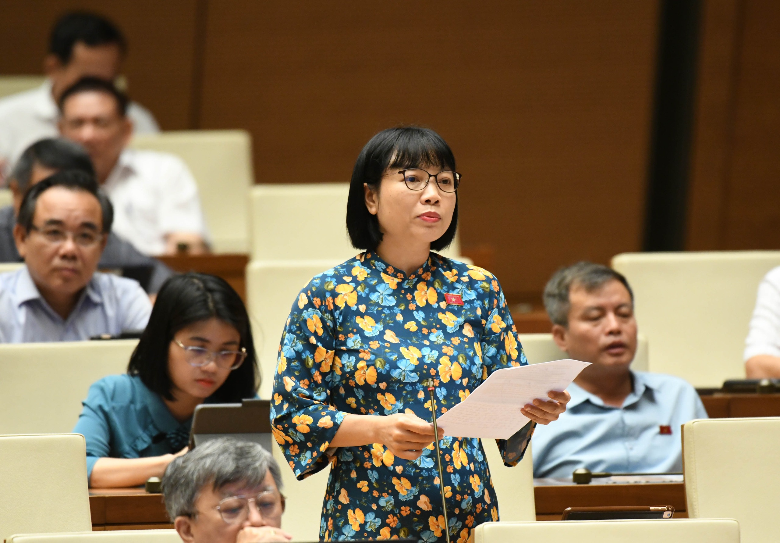 Đại biểu Quốc hội Nguyễn Thị Việt Nga phát biểu tại nghị trường Quốc hộiẢnh: LÂM HIỂN