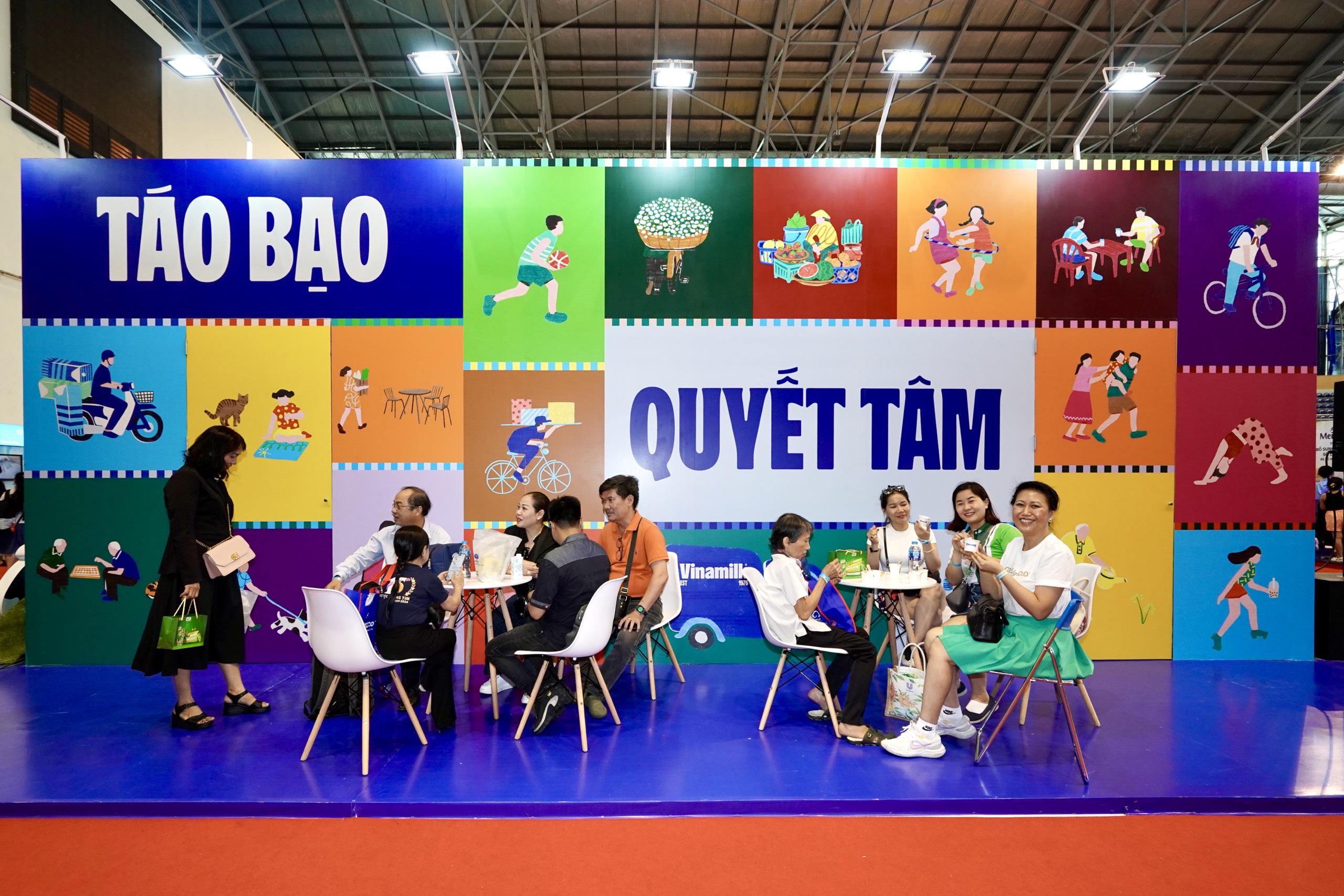 Sức h&uacute;t của Vinamilk tại triển l&atilde;m quốc tế chuy&ecirc;n ng&agrave;nh sữa- Ảnh 3.