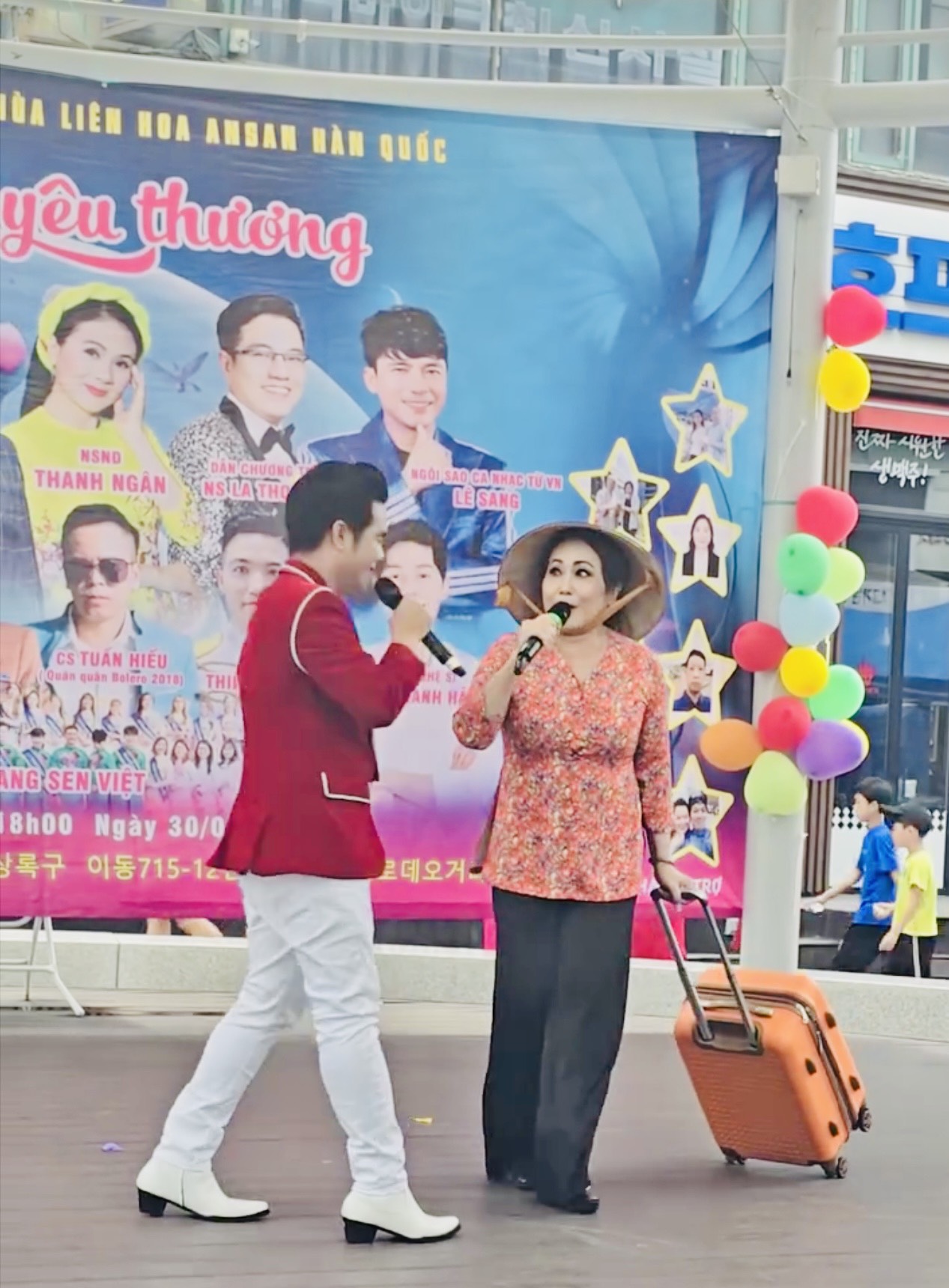 Thanh Hằng, Thanh Ng&acirc;n, &Acirc;n Thi&ecirc;n Vỹ được ch&agrave;o đ&oacute;n nồng nhiệt tại H&agrave;n Quốc- Ảnh 3.