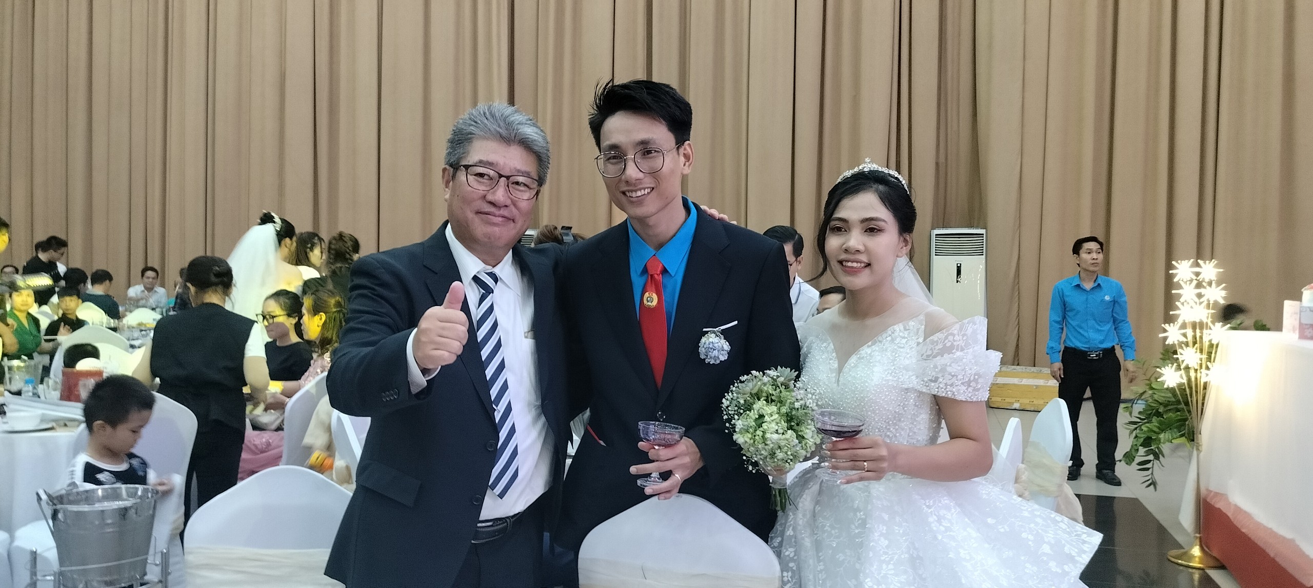 Sự kiện "trong mơ" của c&aacute;c cặp đ&ocirc;i chưa c&oacute; điều kiện tổ chức lễ cưới ở B&igrave;nh Dương - Ảnh 8.