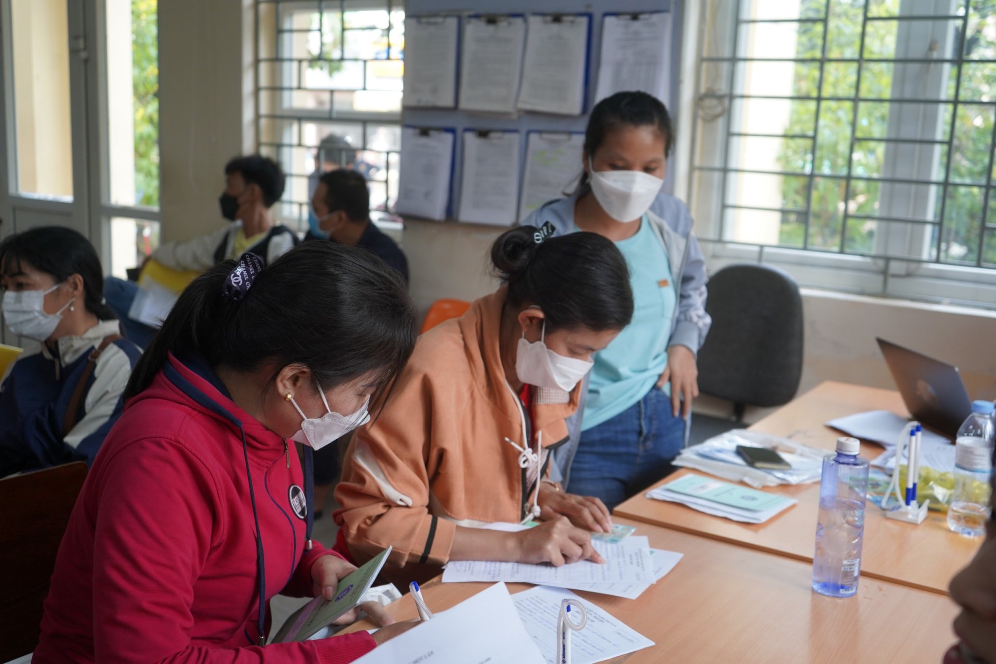 Sớm chốt phương &aacute;n r&uacute;t BHXH một lần- Ảnh 1.