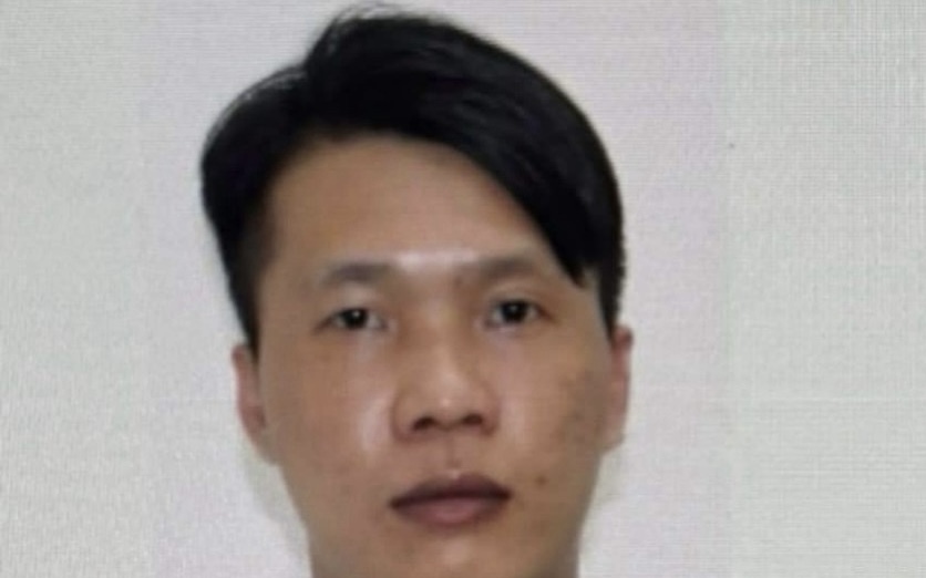 Đâm chết bạn của người yêu rồi bỏ trốn
