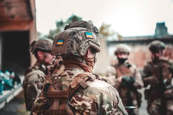 Binh sĩ Lực lượng đặc biệt của qu&acirc;n đội Ukraine, Romania v&agrave; Mỹ huấn luyện tại Romania v&agrave;o th&aacute;ng 5-2021. Ảnh: Business Insider