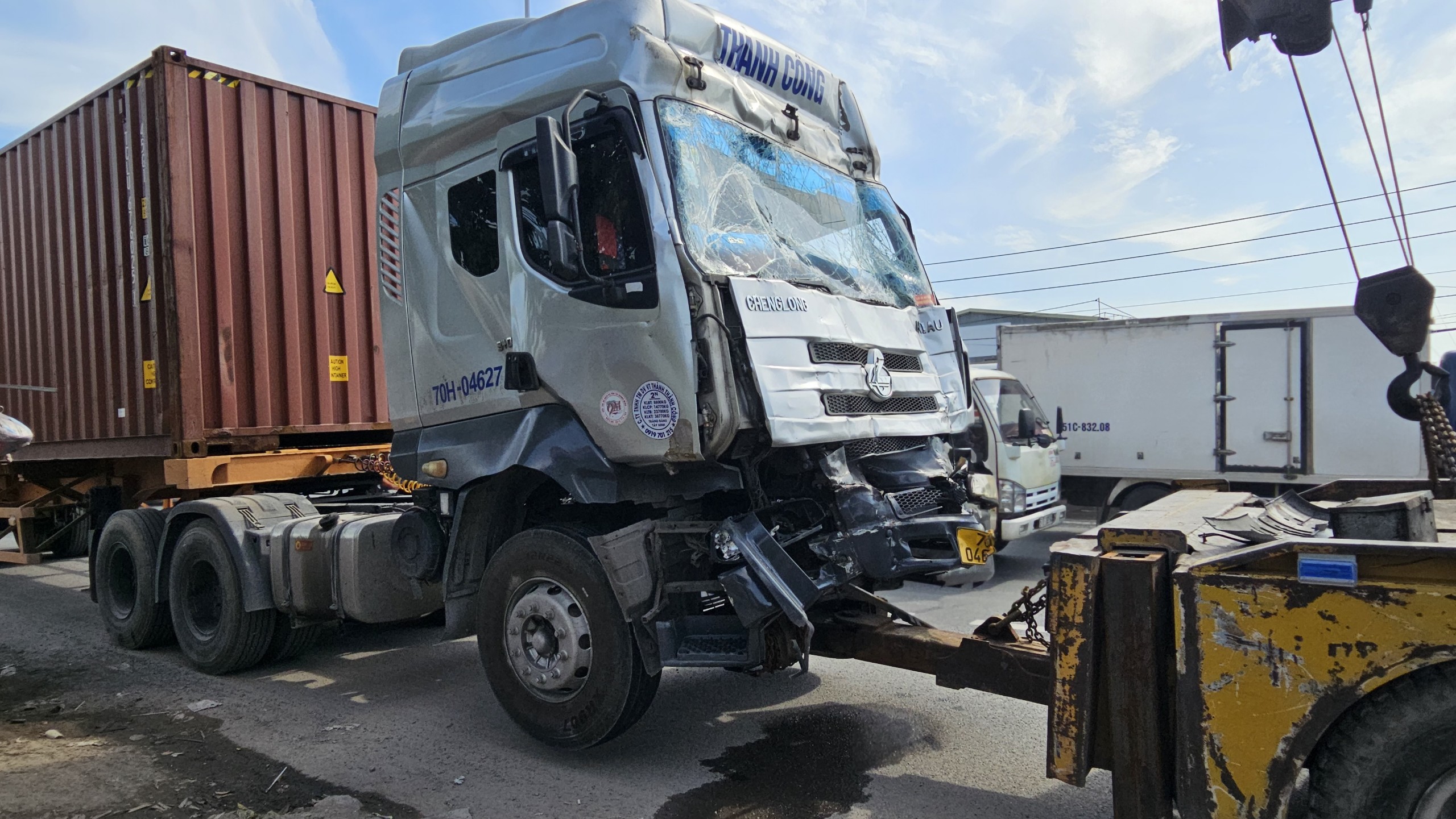 Tai nạn li&ecirc;n ho&agrave;n 5 &ocirc; t&ocirc; tr&ecirc;n quốc lộ qua TP HCM- Ảnh 2.