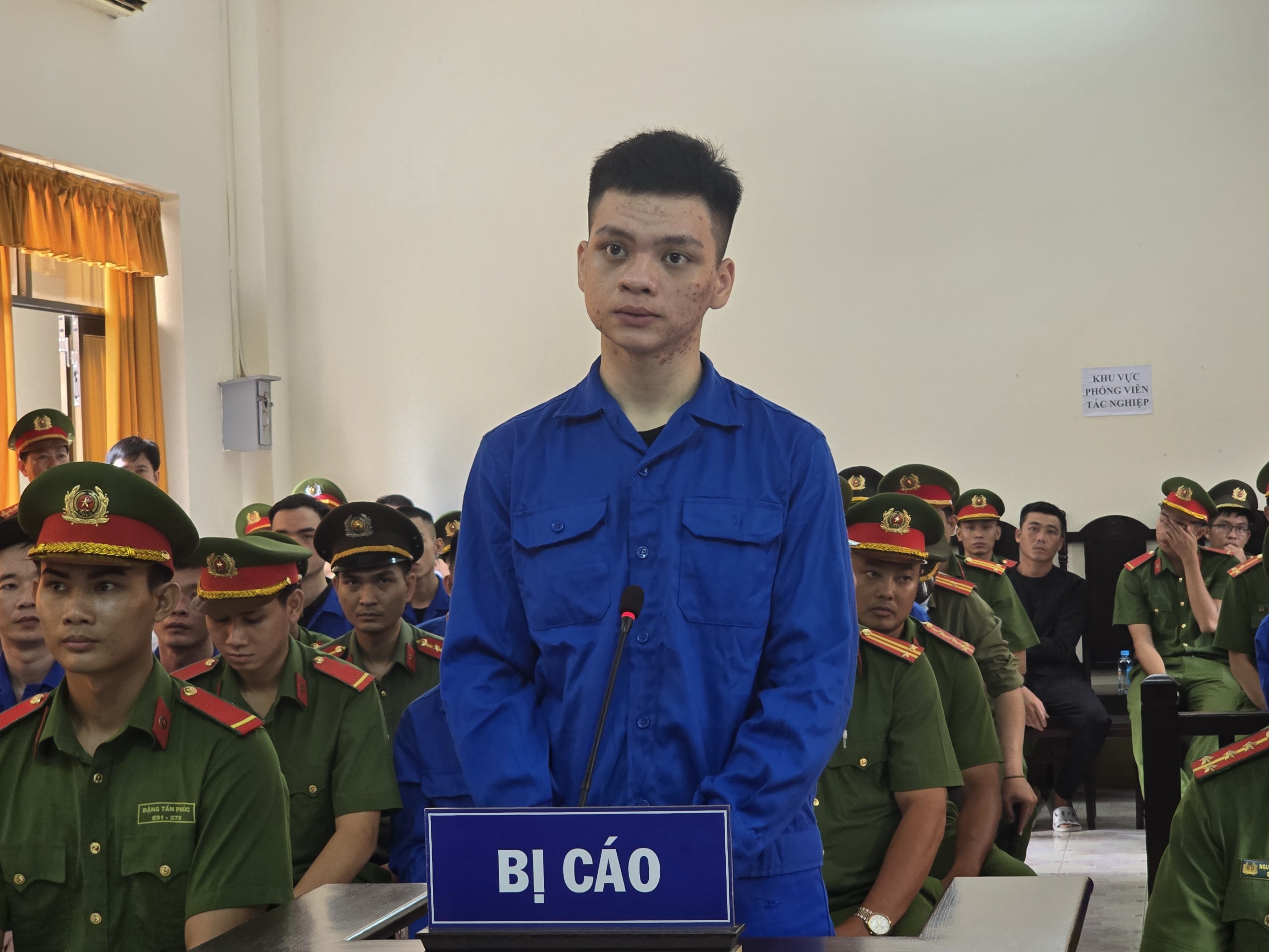 Đang xử phúc thẩm vụ 70 giang hồ ở Phú Quốc bắn nhau tranh chấp đất- Ảnh 2.