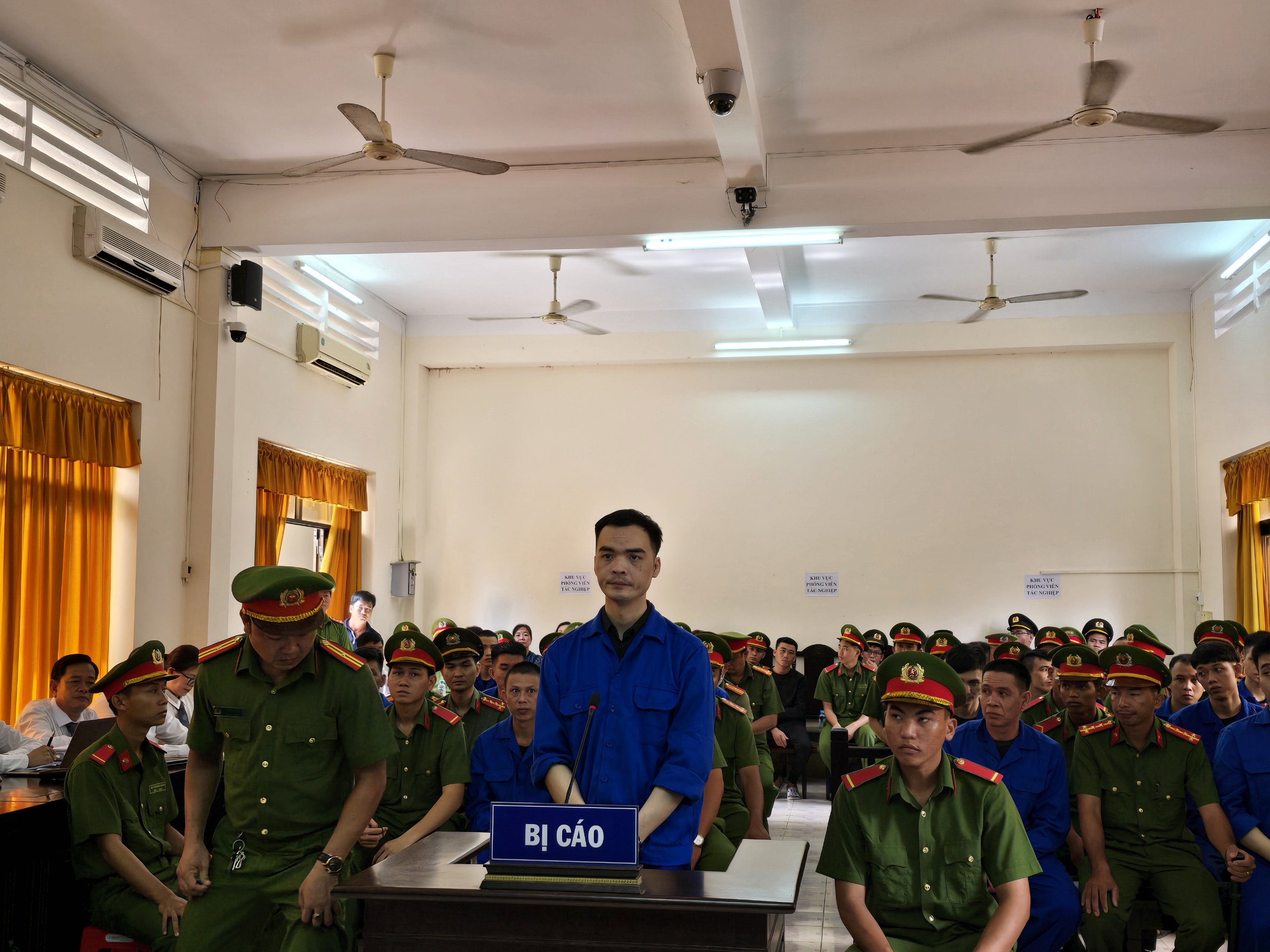 Đang xử phúc thẩm vụ 70 giang hồ ở Phú Quốc bắn nhau tranh chấp đất- Ảnh 3.