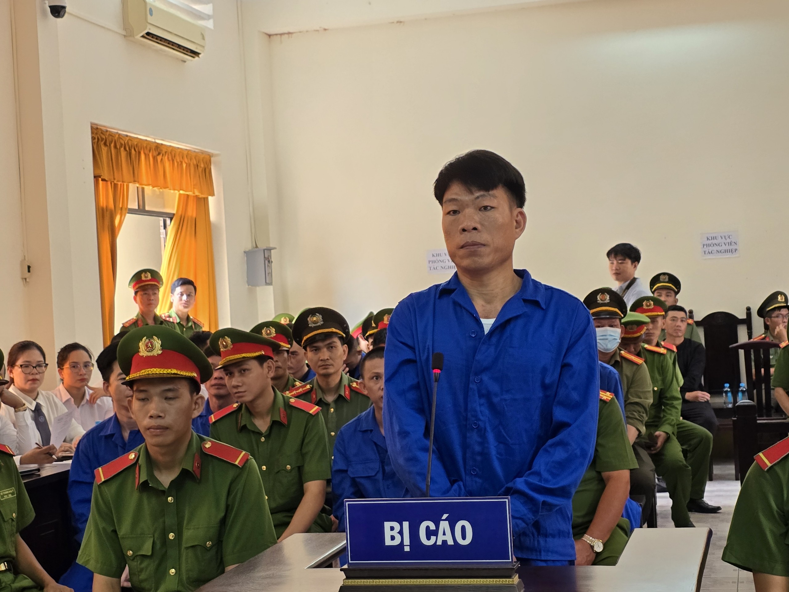 Đang xử phúc thẩm vụ 70 giang hồ ở Phú Quốc bắn nhau tranh chấp đất- Ảnh 5.
