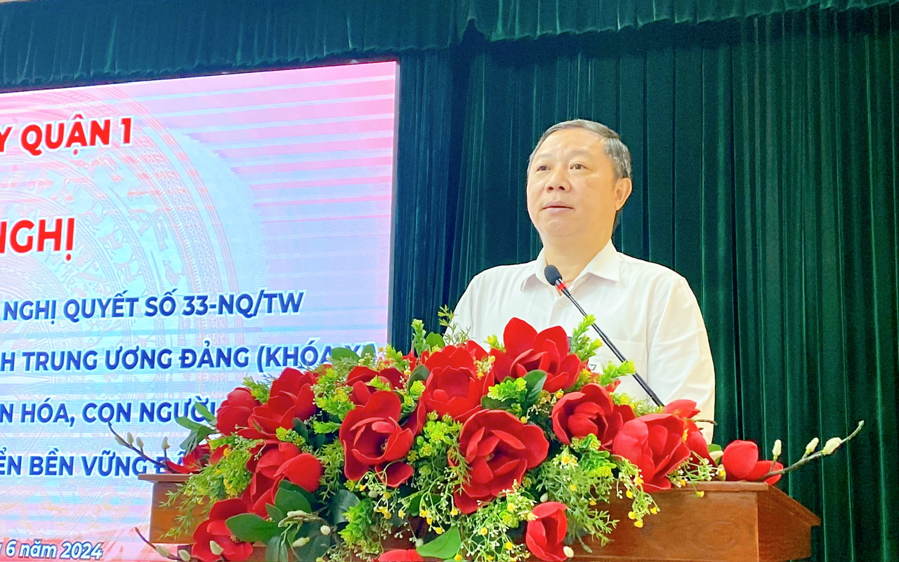 B&iacute; thư Quận ủy quận 1 Dương Anh Đức: X&acirc;y dựng m&ocirc;i trường sống tử tế, văn minh- Ảnh 1.