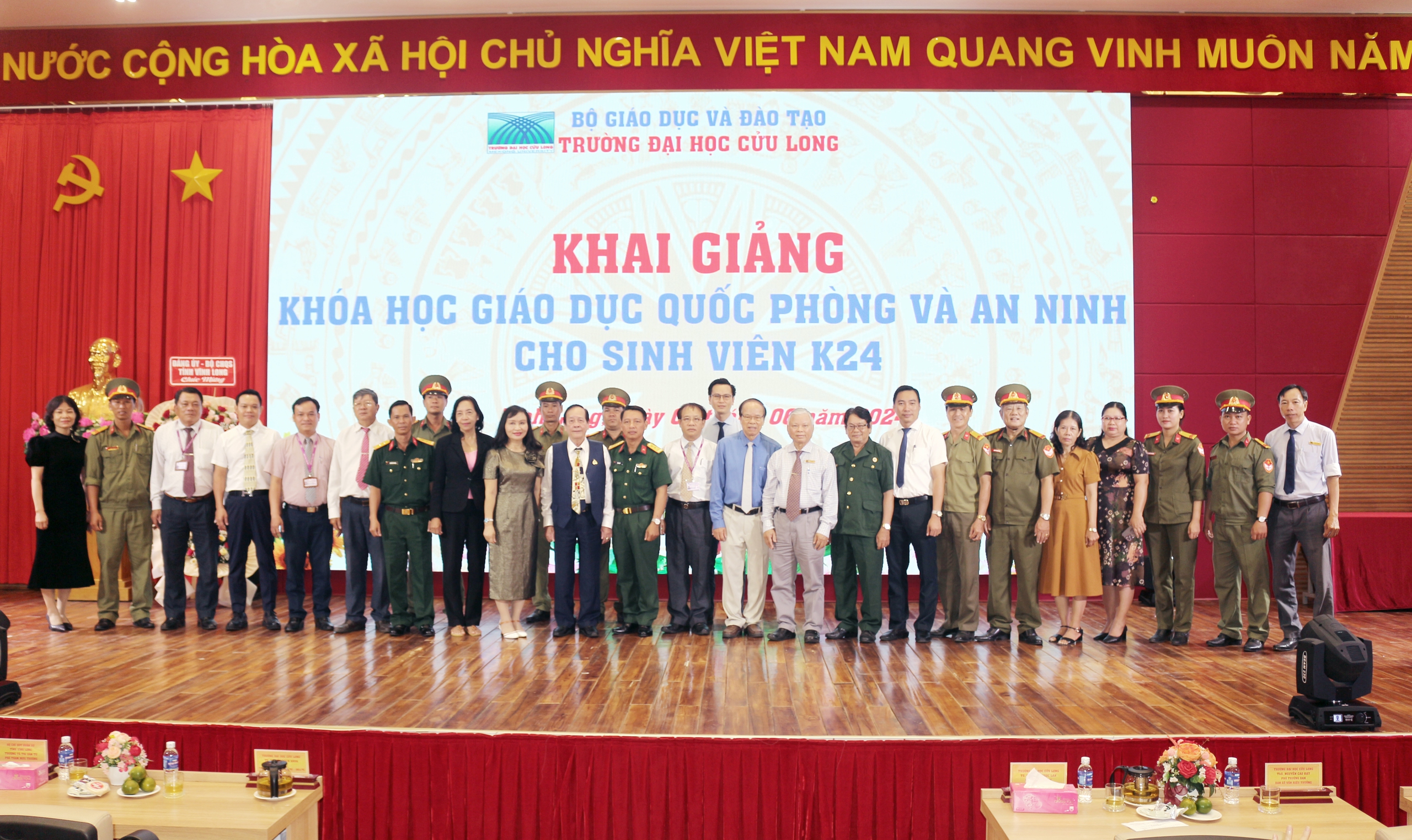 Trường ĐH Cửu Long khai giảng kh&oacute;a học gi&aacute;o dục quốc ph&ograve;ng v&agrave; an ninh- Ảnh 5.