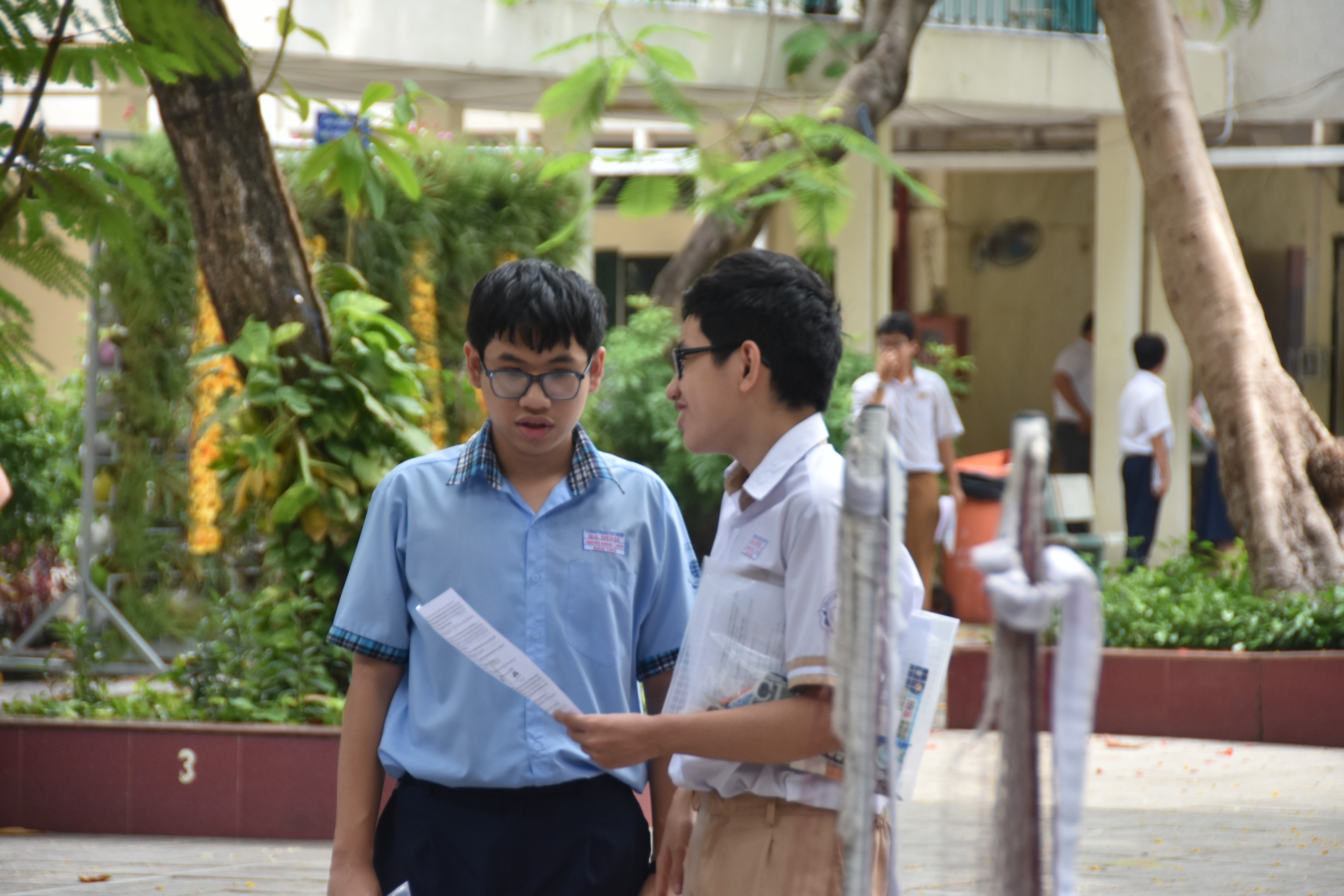 Ng&agrave;y thứ 2 thi lớp 10: Th&iacute; sinh thi to&aacute;n, đ&oacute;n xem gợi &yacute; giải đề- Ảnh 1.