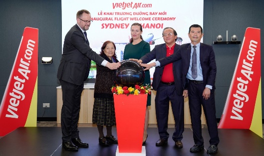 Q:\ChuyenDe\10-6\TIN VIETJET.jpg