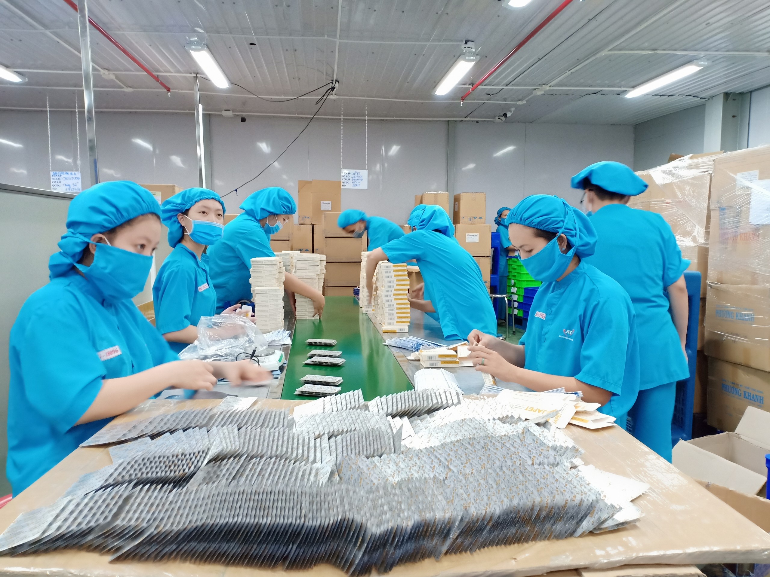 Ch&iacute;nh phủ y&ecirc;u cầu đ&aacute;nh gi&aacute; về đề xuất xuất giảm giờ l&agrave;m của Tổng LĐLĐ Việt Nam- Ảnh 1.