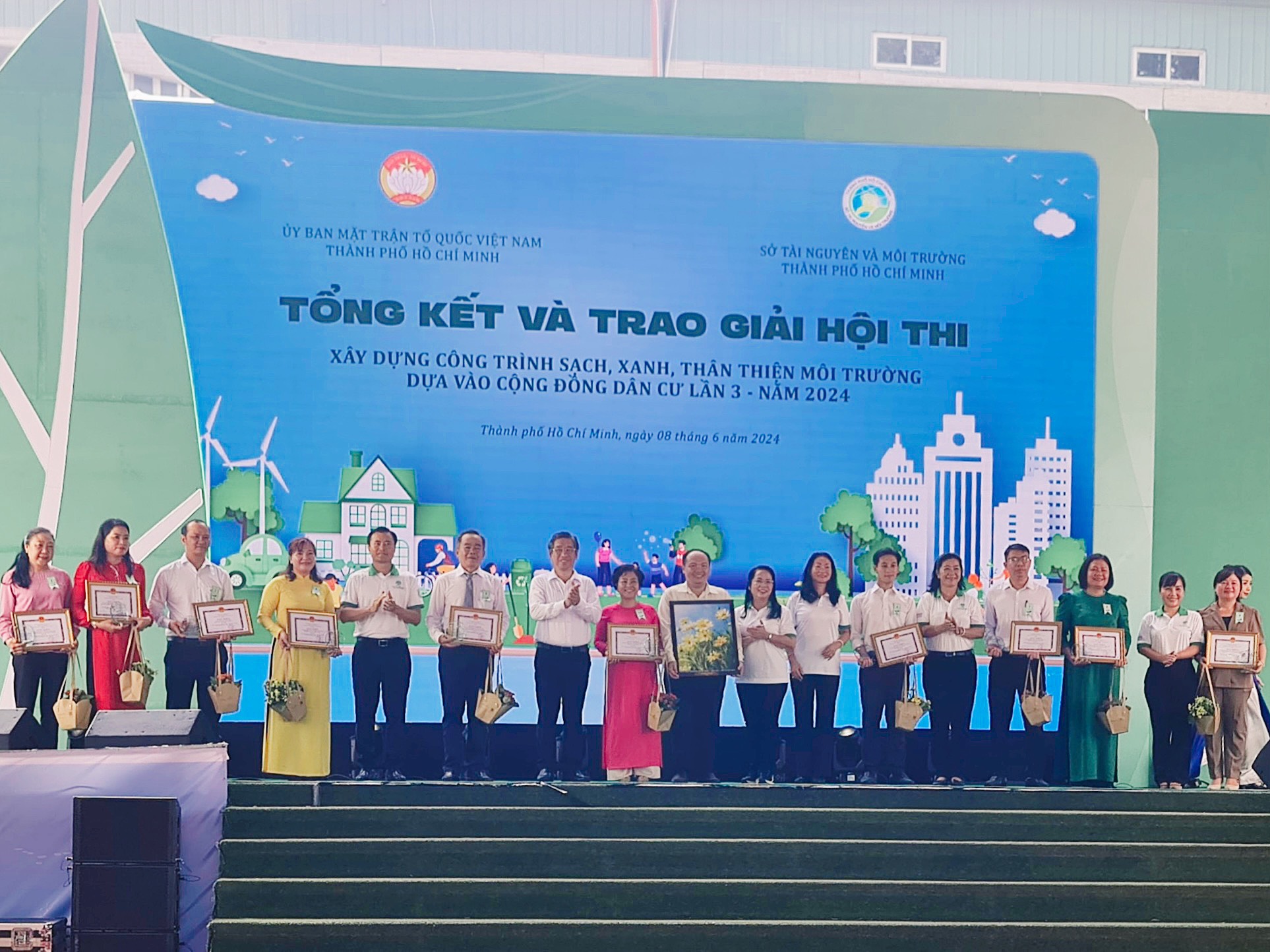 Ng&agrave;y hội Sống xanh 2024: N&acirc;ng cao nhận thức cộng đồng về bảo vệ m&ocirc;i trường- Ảnh 3.