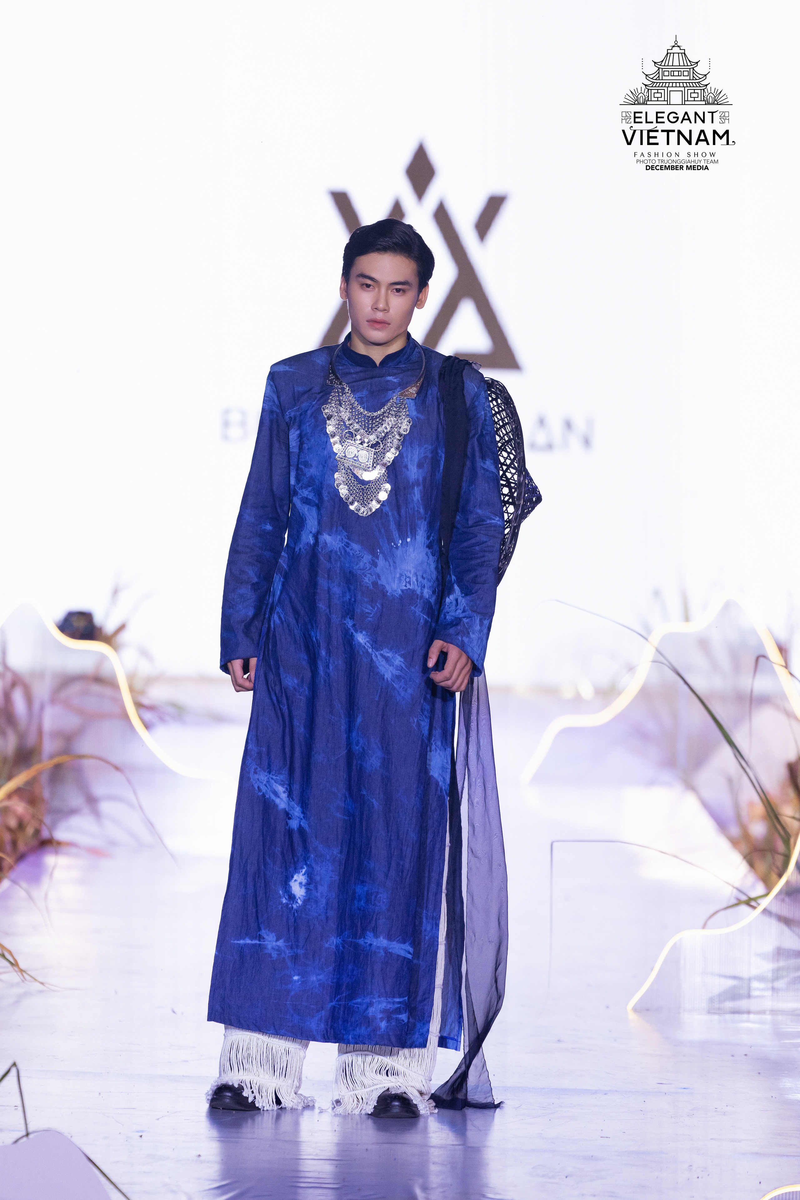 Hoa hậu Nông Thúy Hằng, Đoàn Thu Thủy