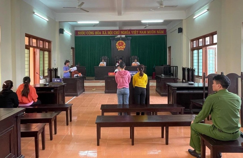 Giao xe m&aacute;y cho con chưa đủ 16 tuổi đi 