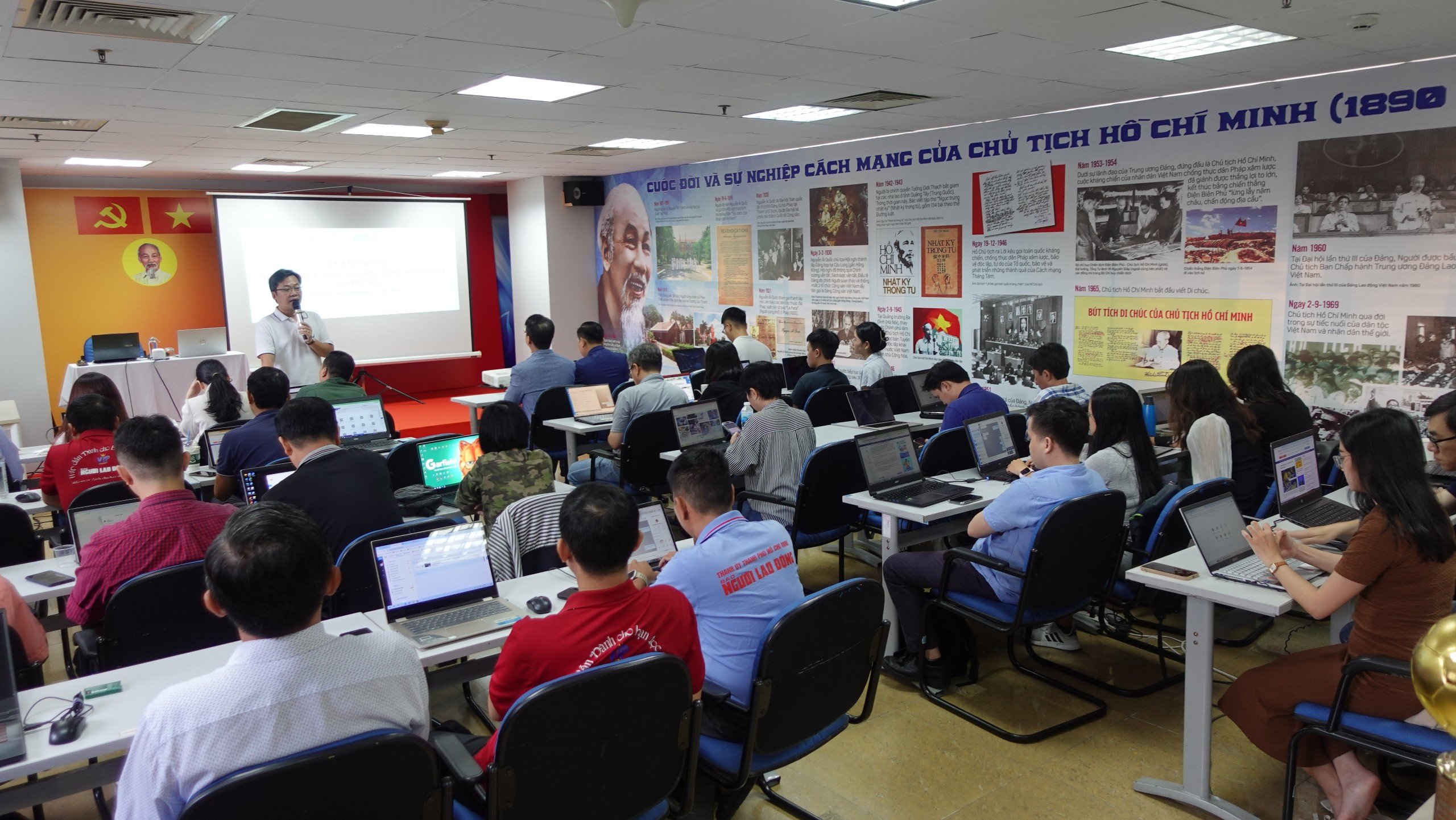B&aacute;o Người Lao Động n&acirc;ng cao ứng dụng tr&iacute; tuệ nh&acirc;n tạo trong sản xuất nội dung- Ảnh 2.