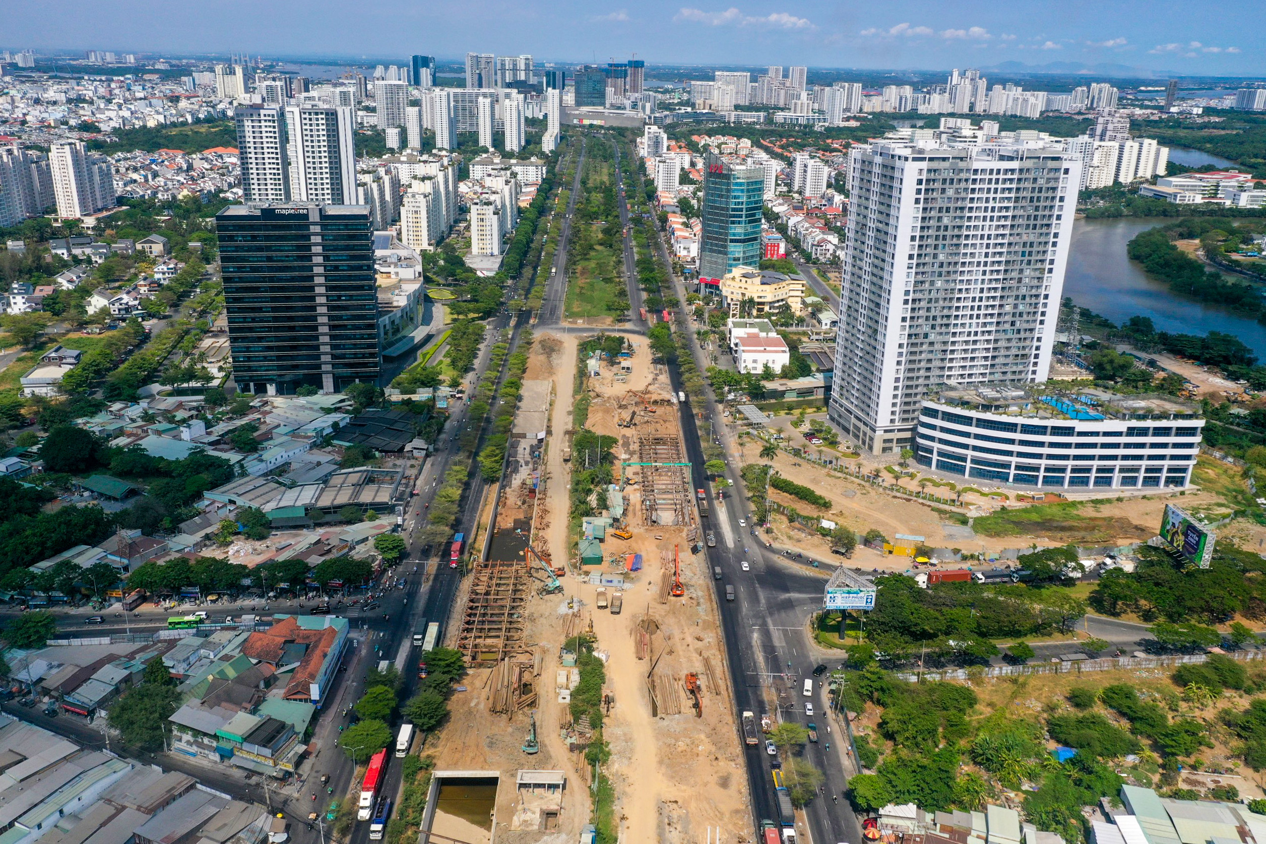 Dự án hầm chui nút giao thông Nguyễn Văn Linh - Nguyễn Hữu Thọ ở TP HCM dự kiến ho&agrave;n thiện cuối th&aacute;ng 12-2024  Ảnh: HOÀNG TRIỀU