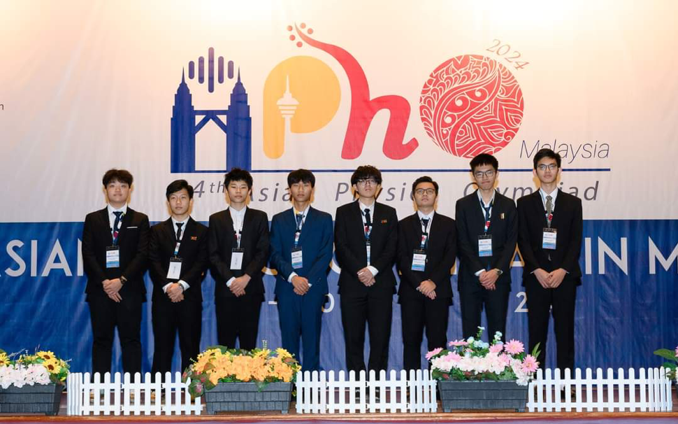 Cả 8 học sinh Việt Nam đều đoạt huy chương tại Olympic Vật lý châu Á