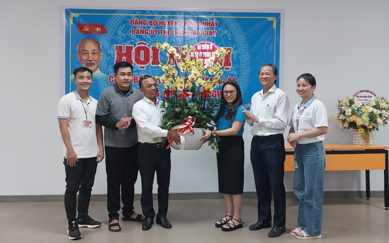 NÂNG BƯỚC NGƯỜI LAO ĐỘNG: Nữ thủ lĩnh tâm huyết
