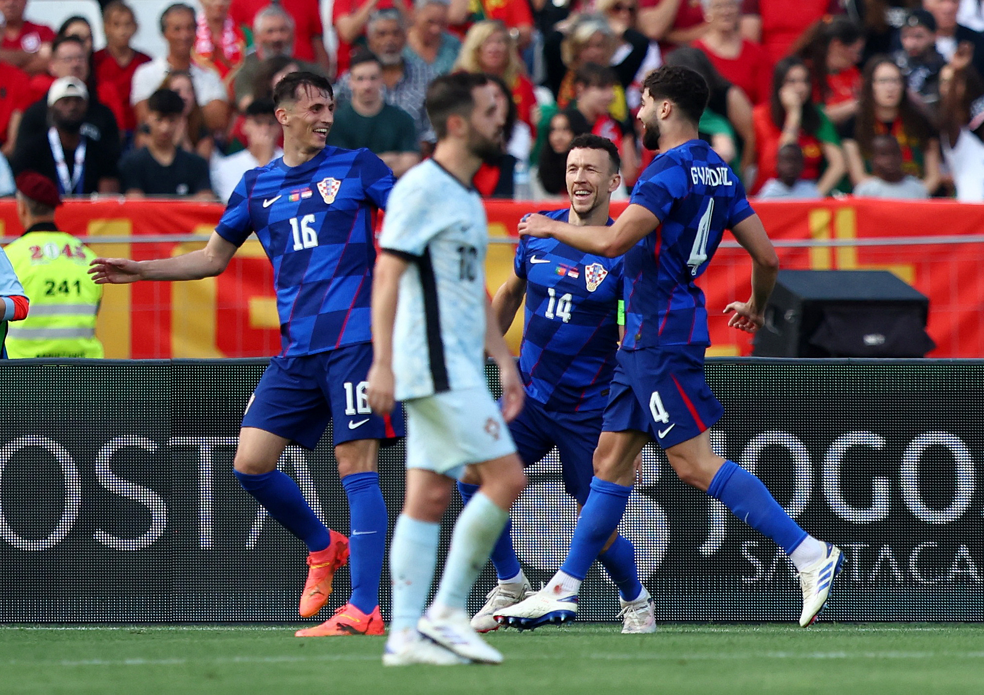 Vắng Ronaldo, Bồ Đào Nha thua đau Croatia sân nhà- Ảnh 4.