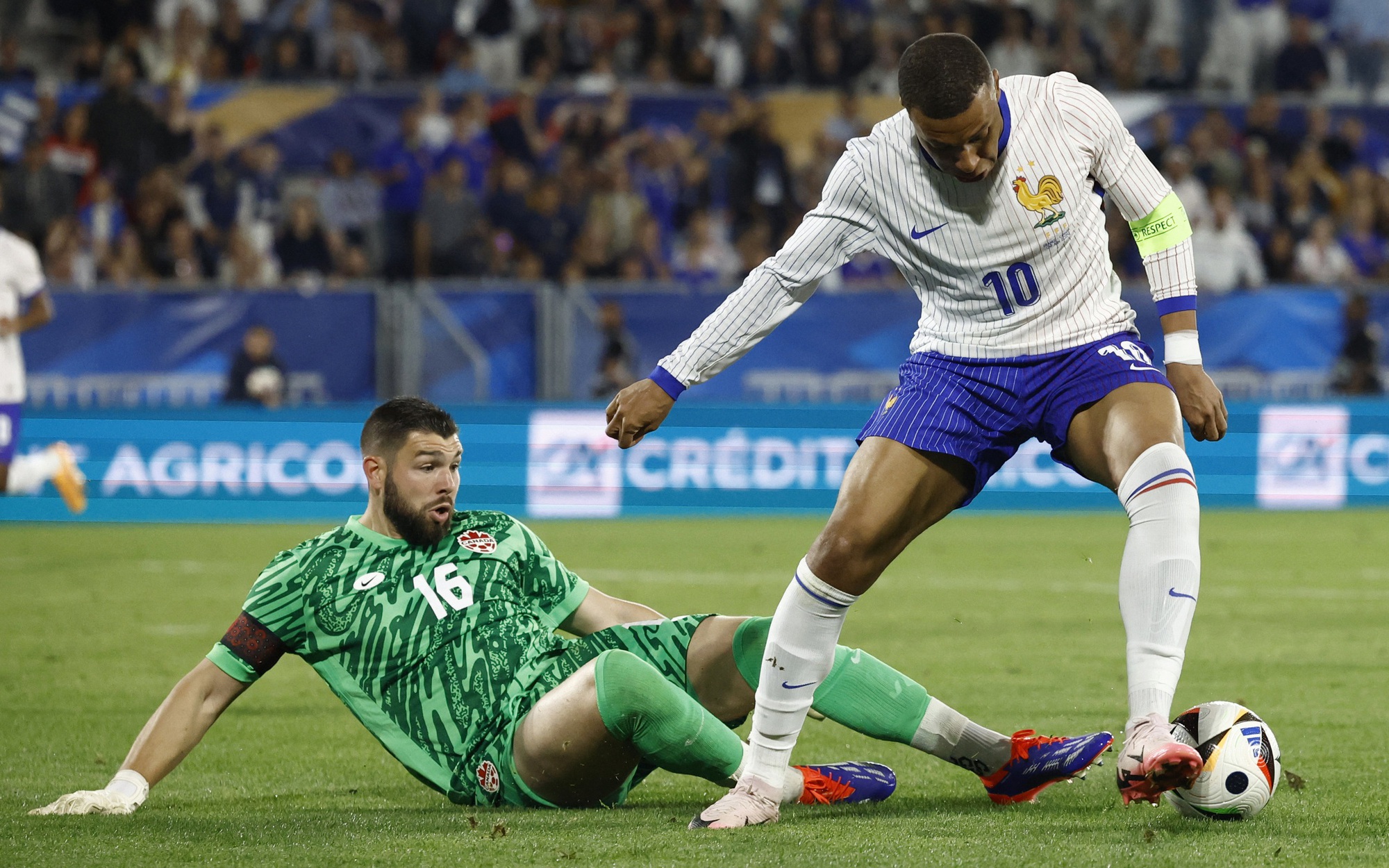 Pháp "tịt ngòi" với Mbappe, Ý thắng tẻ nhạt Bosnia
