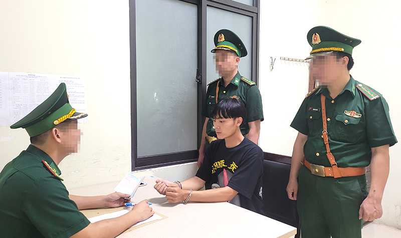 Bị tố c&aacute;o quan hệ với b&eacute; g&aacute;i 15 tuổi, nam thanh ni&ecirc;n bỏ trốn - Ảnh 1.