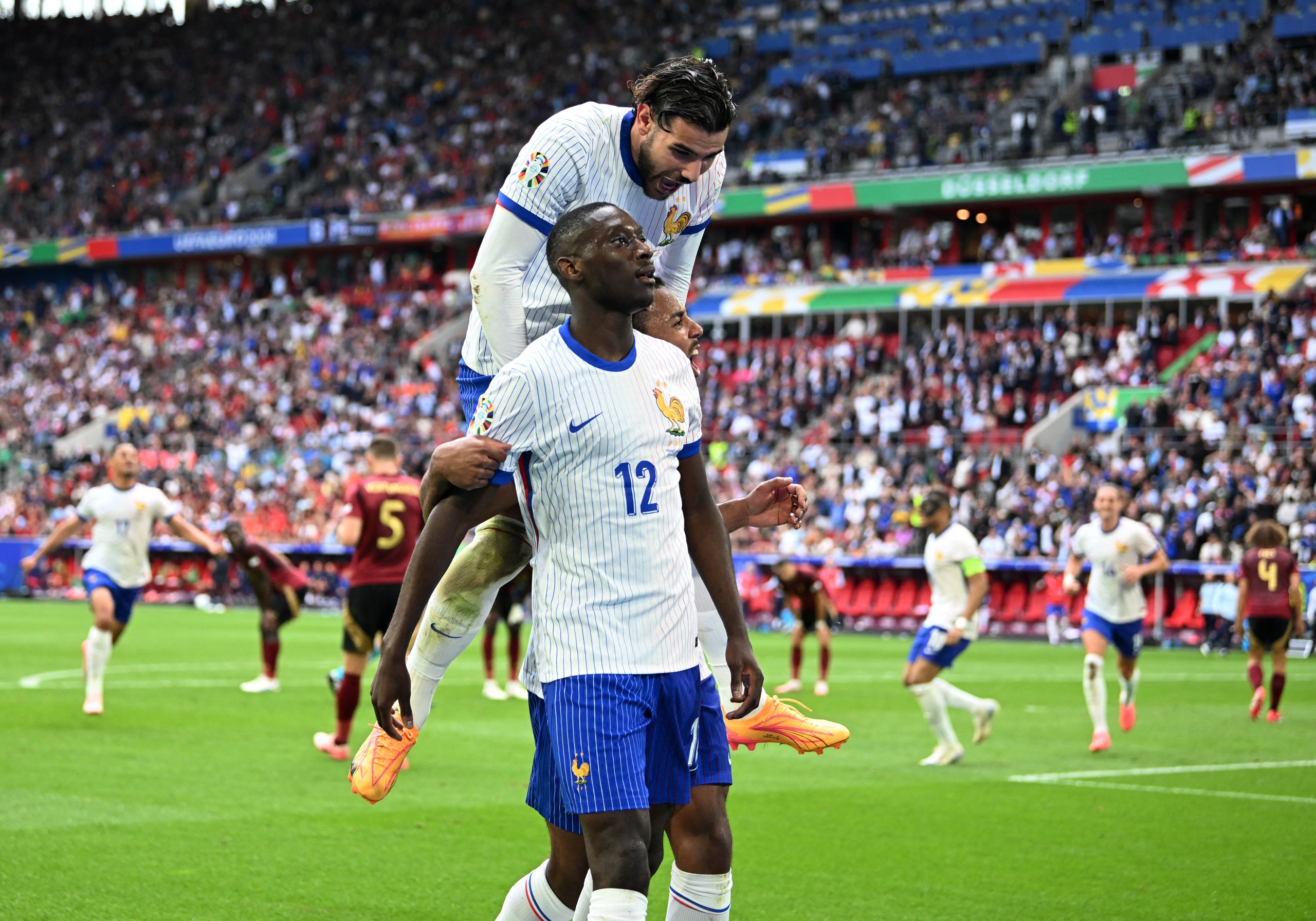 Euro 2024: Muani tỏa s&aacute;ng, Ph&aacute;p nhọc nhằn vượt Bỉ v&agrave;o tứ kết- Ảnh 4.