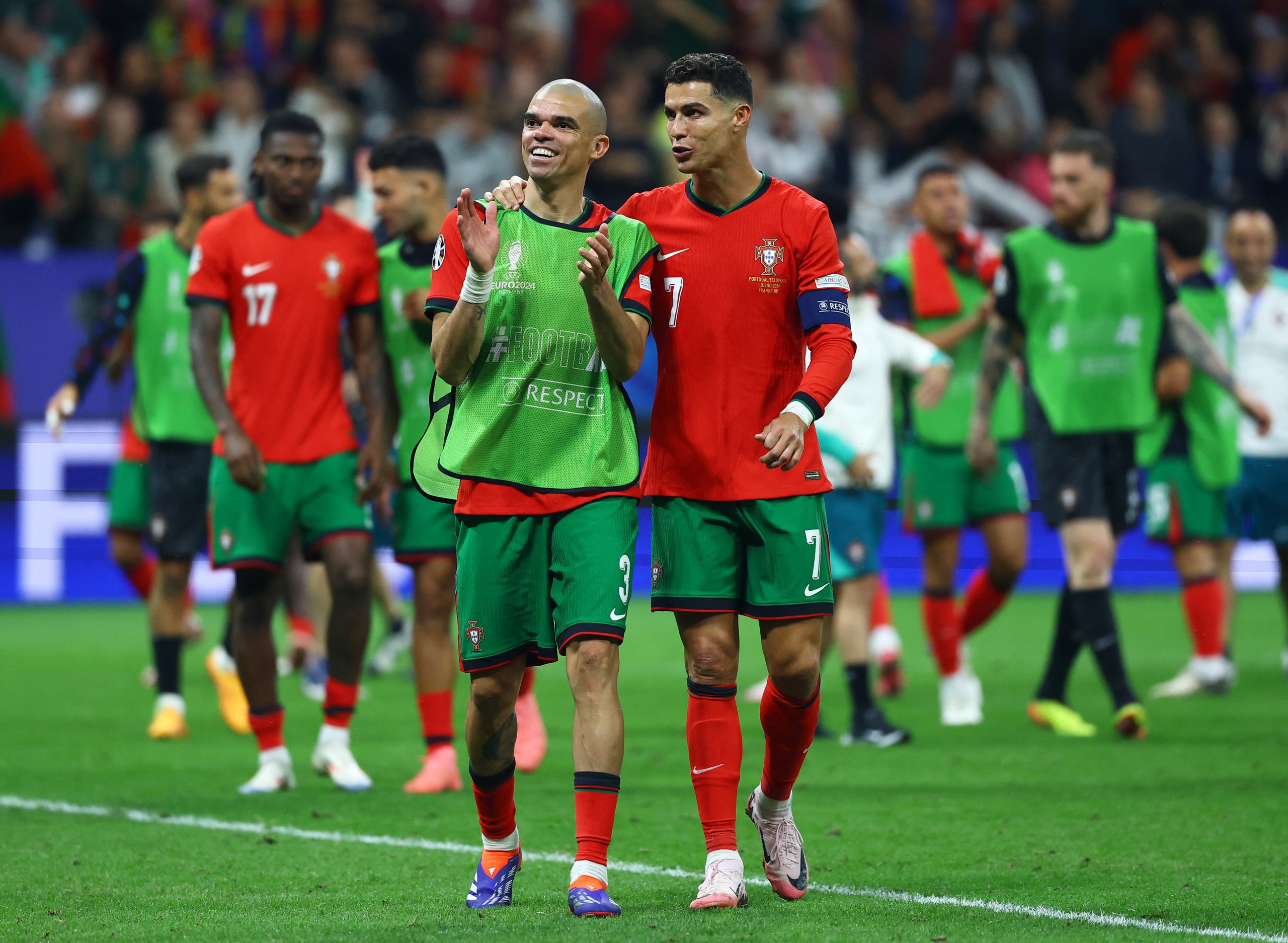 Euro 2024: Ronaldo bật kh&oacute;c, Bồ Đ&agrave;o Nha loại Slovenia ở loạt 11 m- Ảnh 6.
