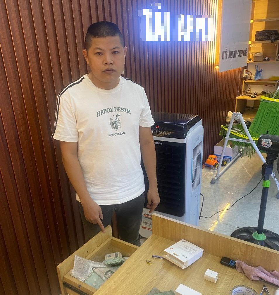 Triệt phá đường dây cá độ bóng đá mùa Euro ở huyện vùng xa- Ảnh 2.