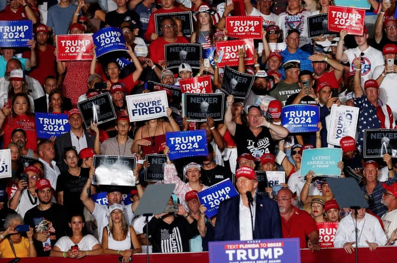 Ông Trump tăng cường công kích Phó Tổng thống Harris- Ảnh 1.