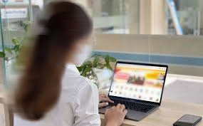 L&agrave;m cộng t&aacute;c vi&ecirc;n online cho c&ocirc;ng ty mỹ phẩm, c&ocirc; g&aacute;i mất 330 triệu đồng- Ảnh 1.