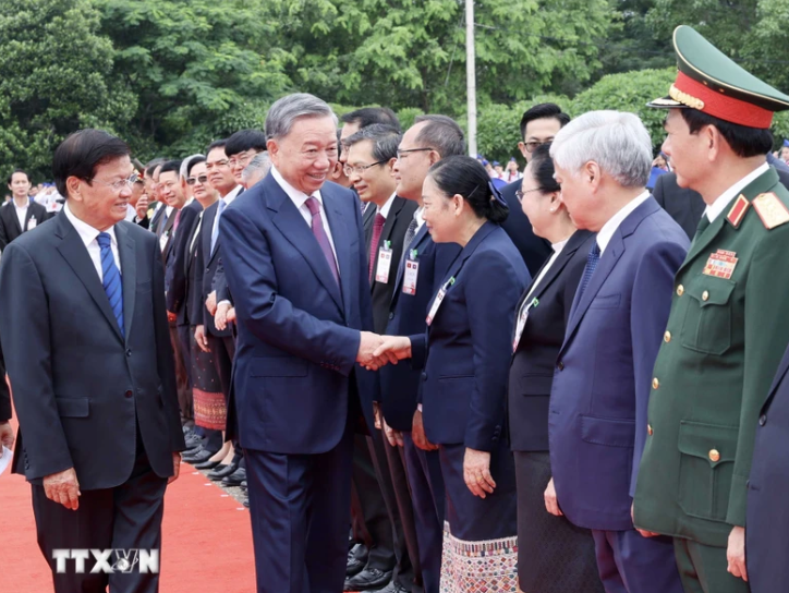 Tổng B&iacute; thư, Chủ tịch nước L&agrave;o đ&oacute;n, hội đ&agrave;m với Chủ tịch nước T&ocirc; L&acirc;m- Ảnh 7.