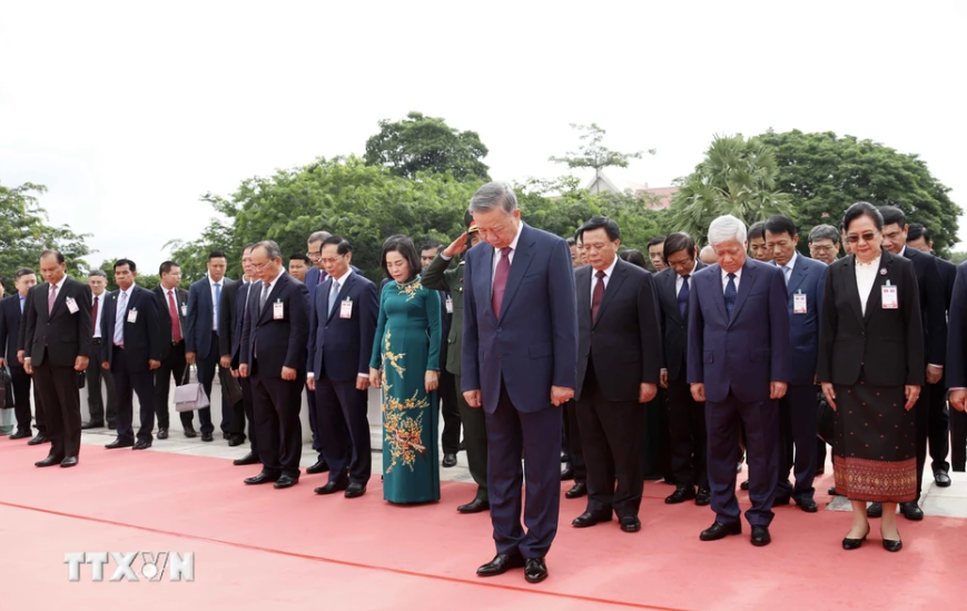 Tổng B&iacute; thư, Chủ tịch nước L&agrave;o đ&oacute;n, hội đ&agrave;m với Chủ tịch nước T&ocirc; L&acirc;m- Ảnh 20.