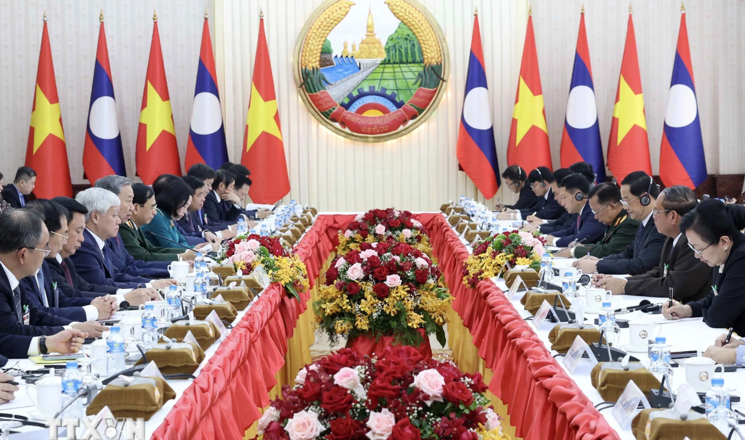 Chủ tịch nước T&ocirc; L&acirc;m hội kiến Thủ tướng L&agrave;o Sonexay Siphandone- Ảnh 3.