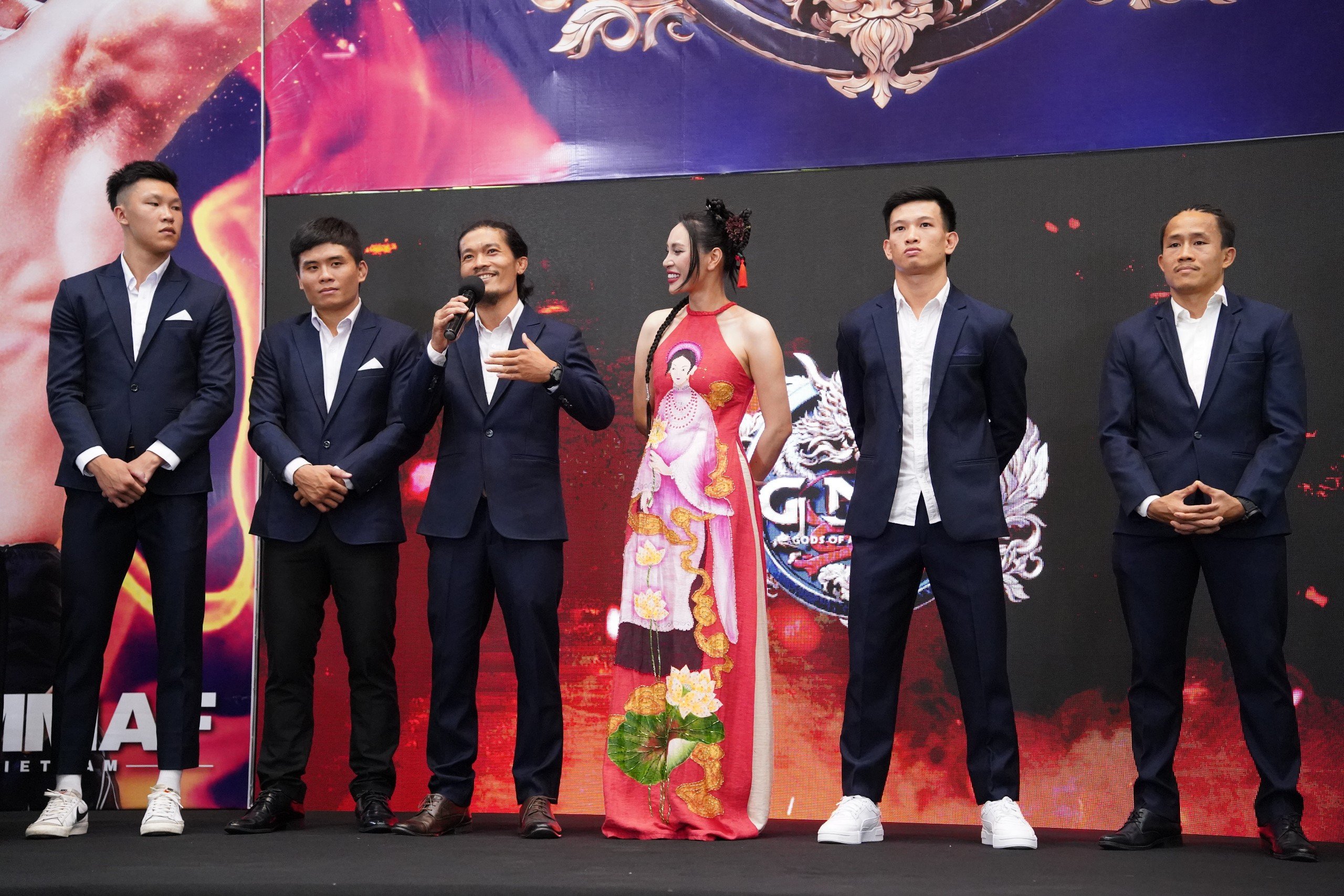 Johnny Trí Nguyễn ra mắt Giải MMA "Thần võ Việt Nam"- Ảnh 2.